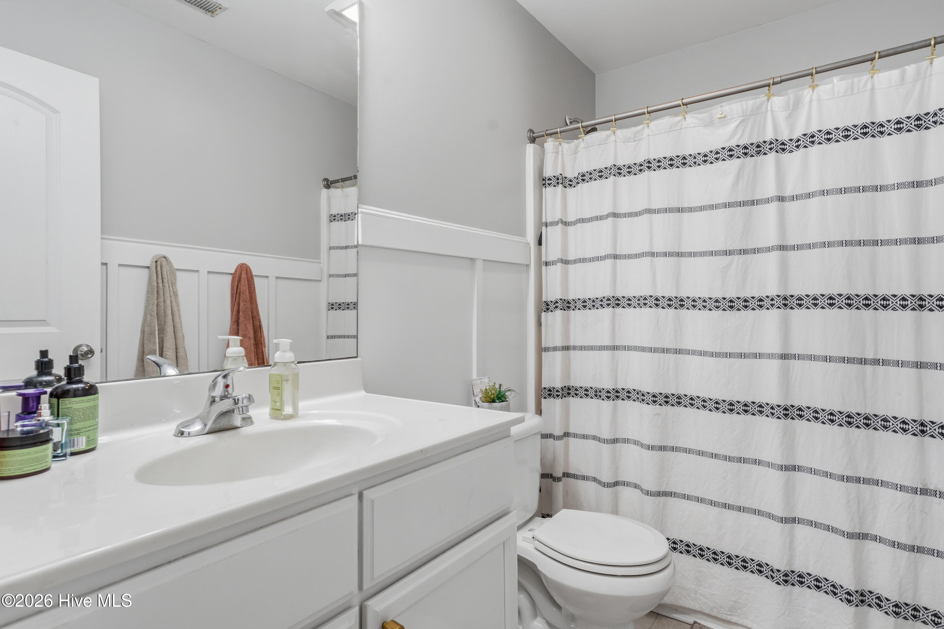 100569622 | Photo 26