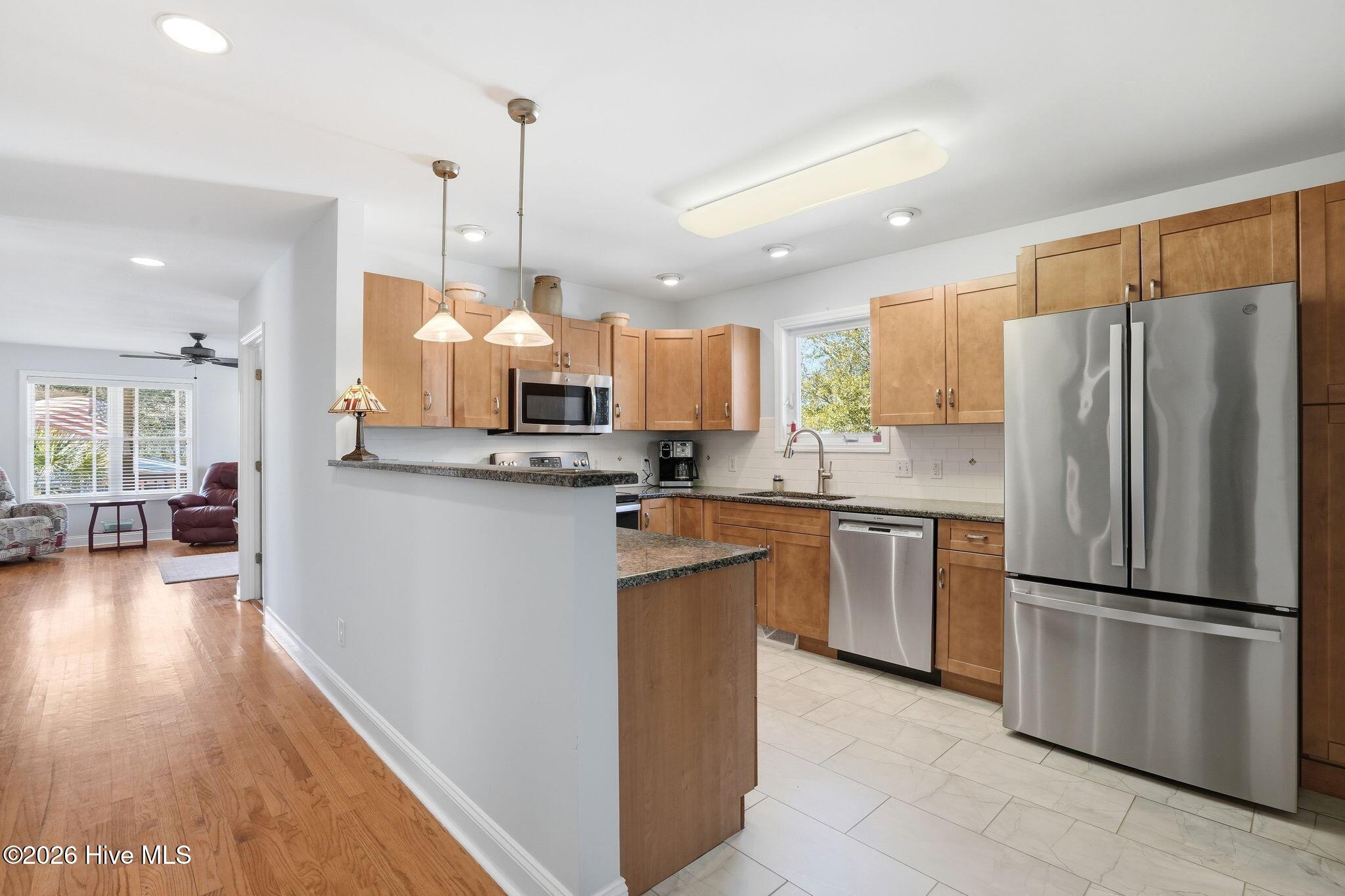 100555111 | Photo 44