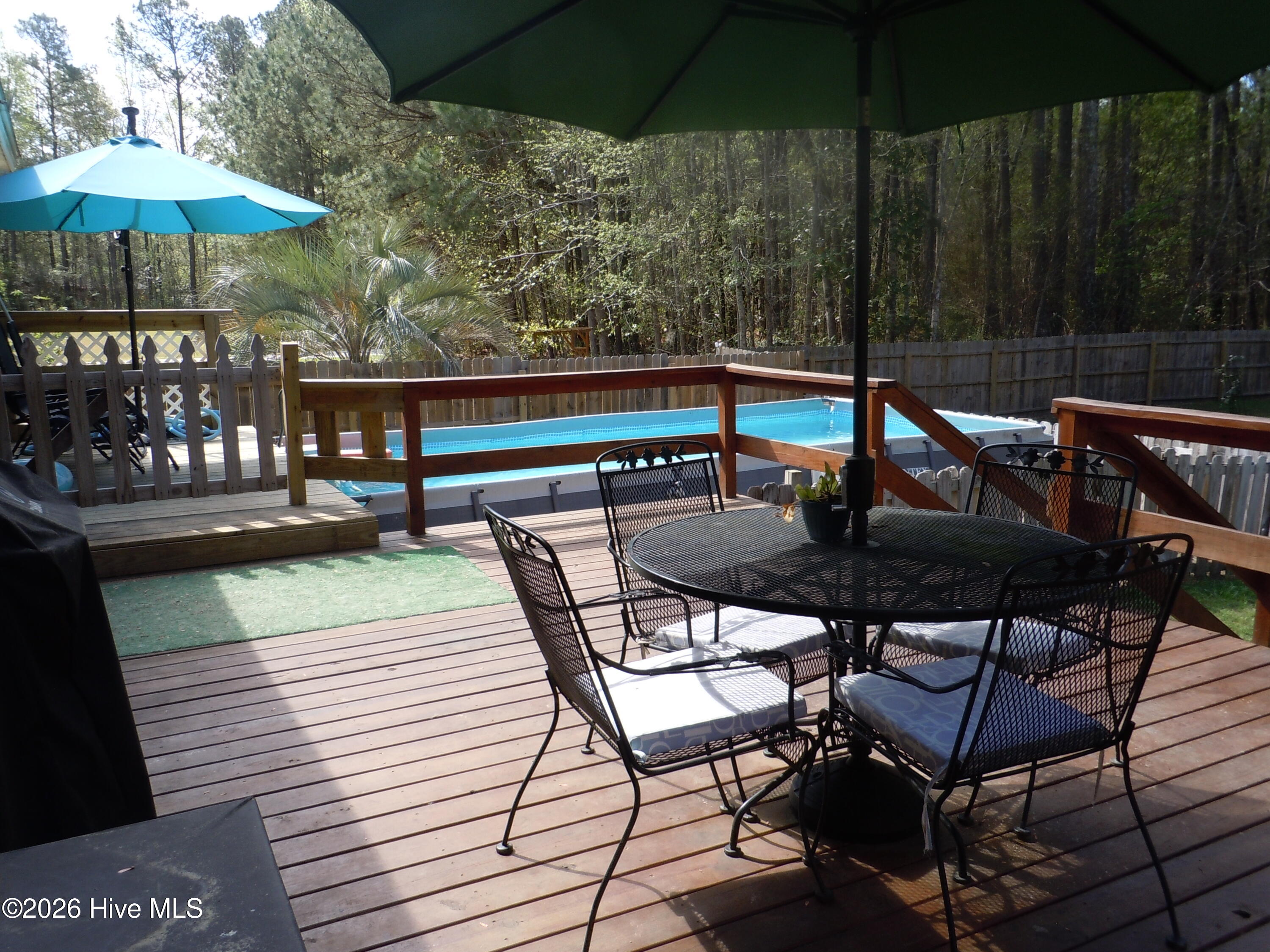 100565129 | Photo 80