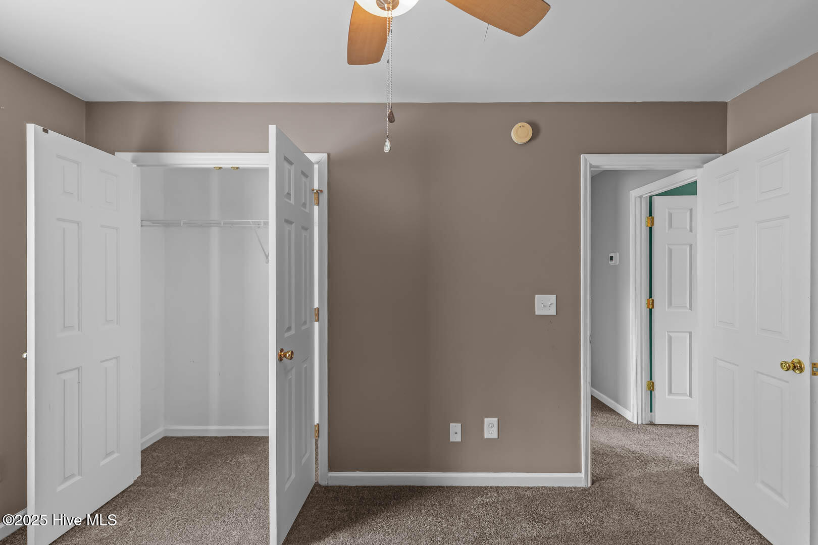 100542148 | Photo 43