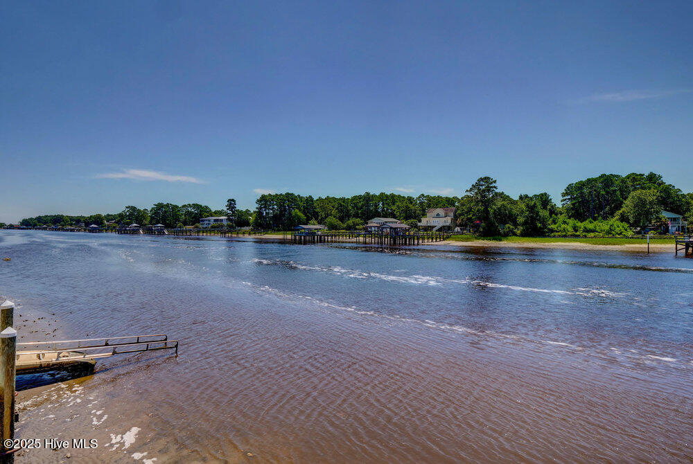 100526427 | Photo 53