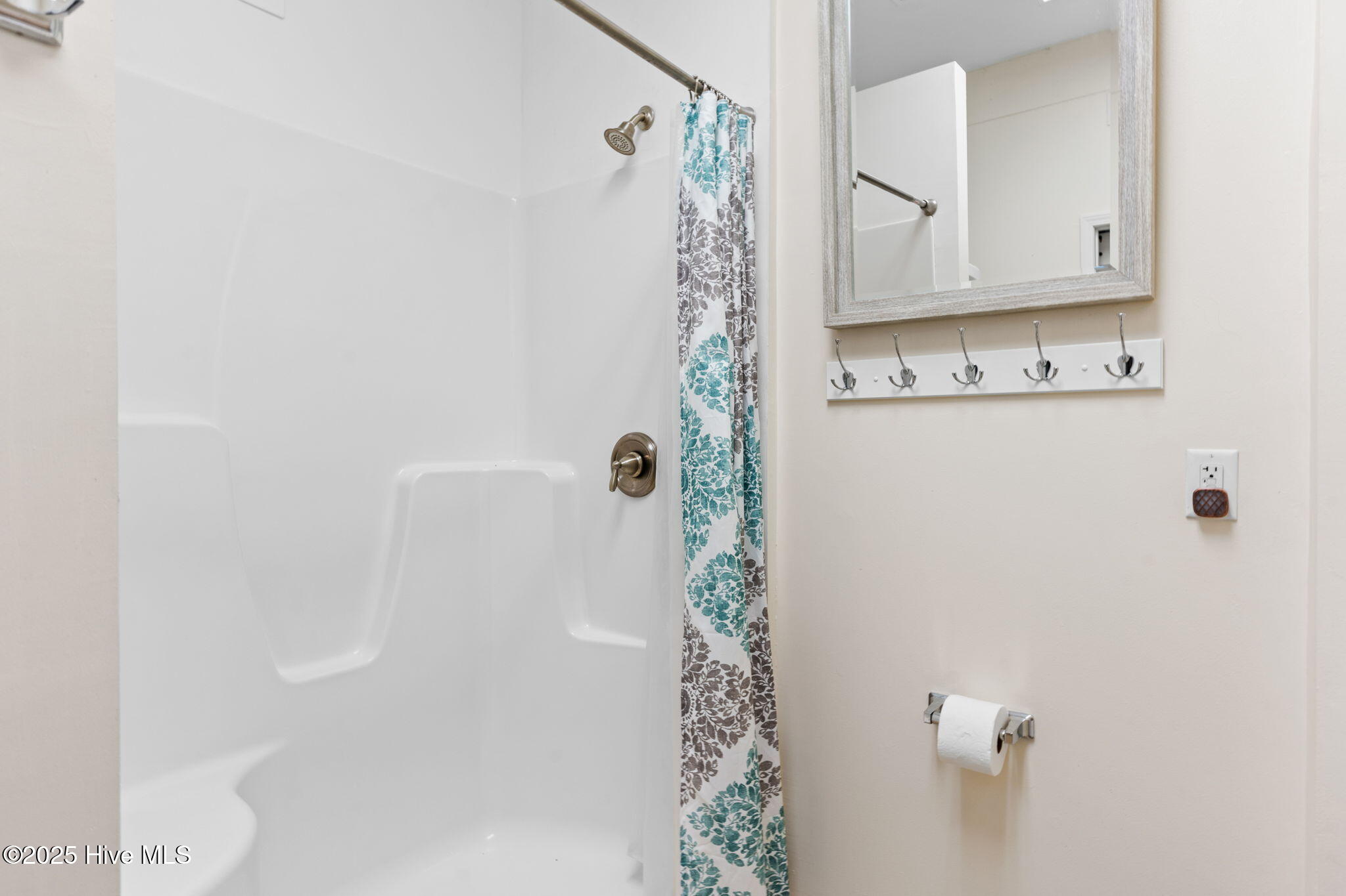 100542158 | Photo 57