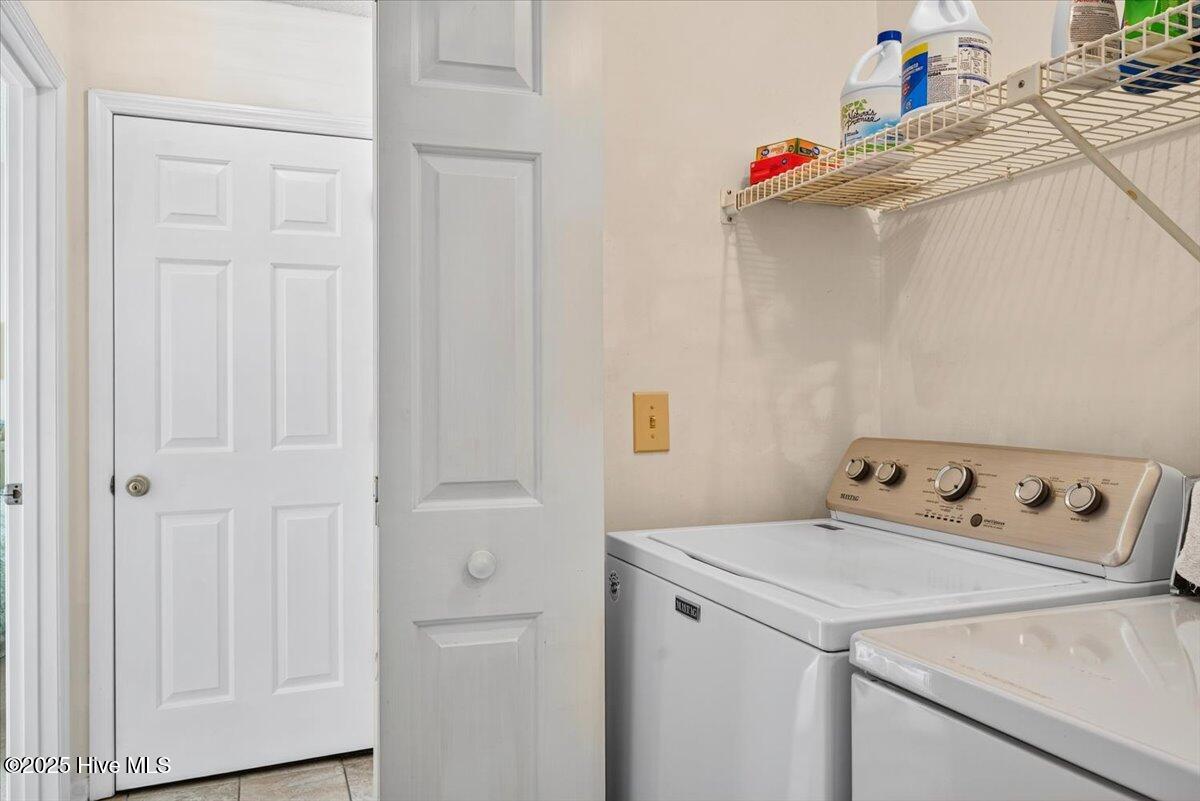 100536969 | Photo 30