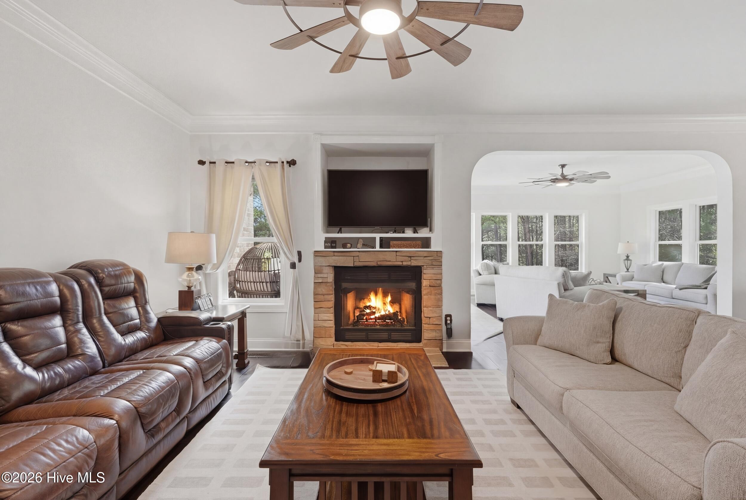 100551970 | Photo 30