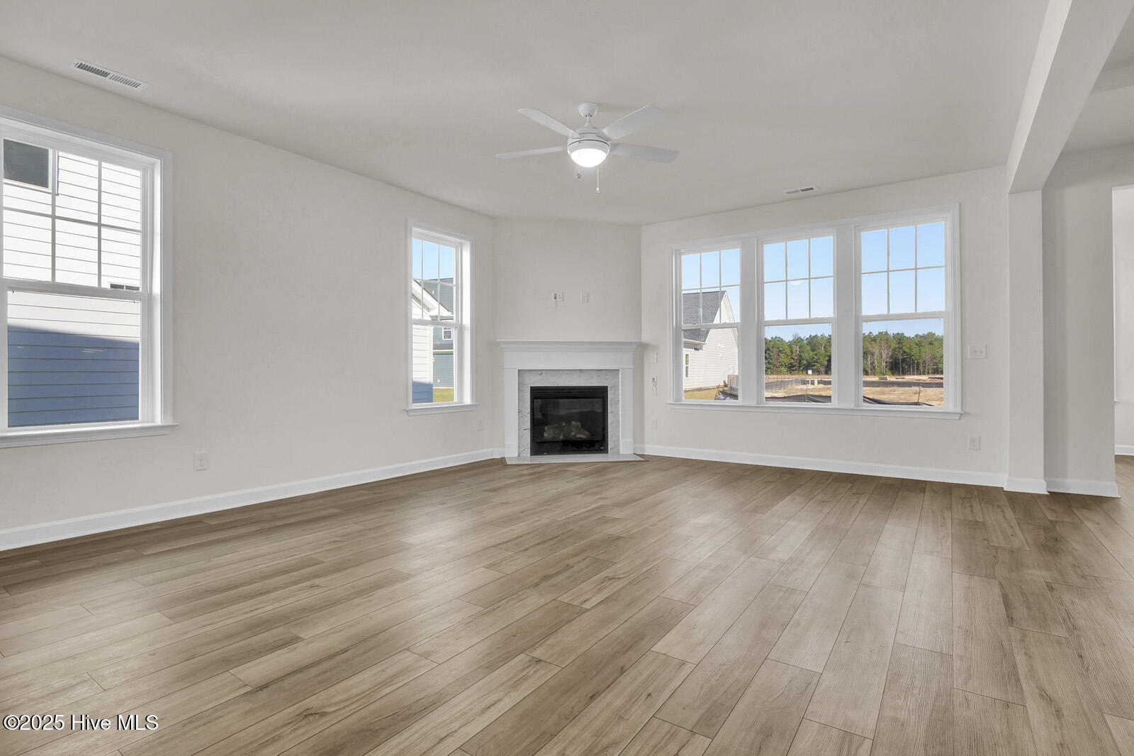 100500877 | Photo 19