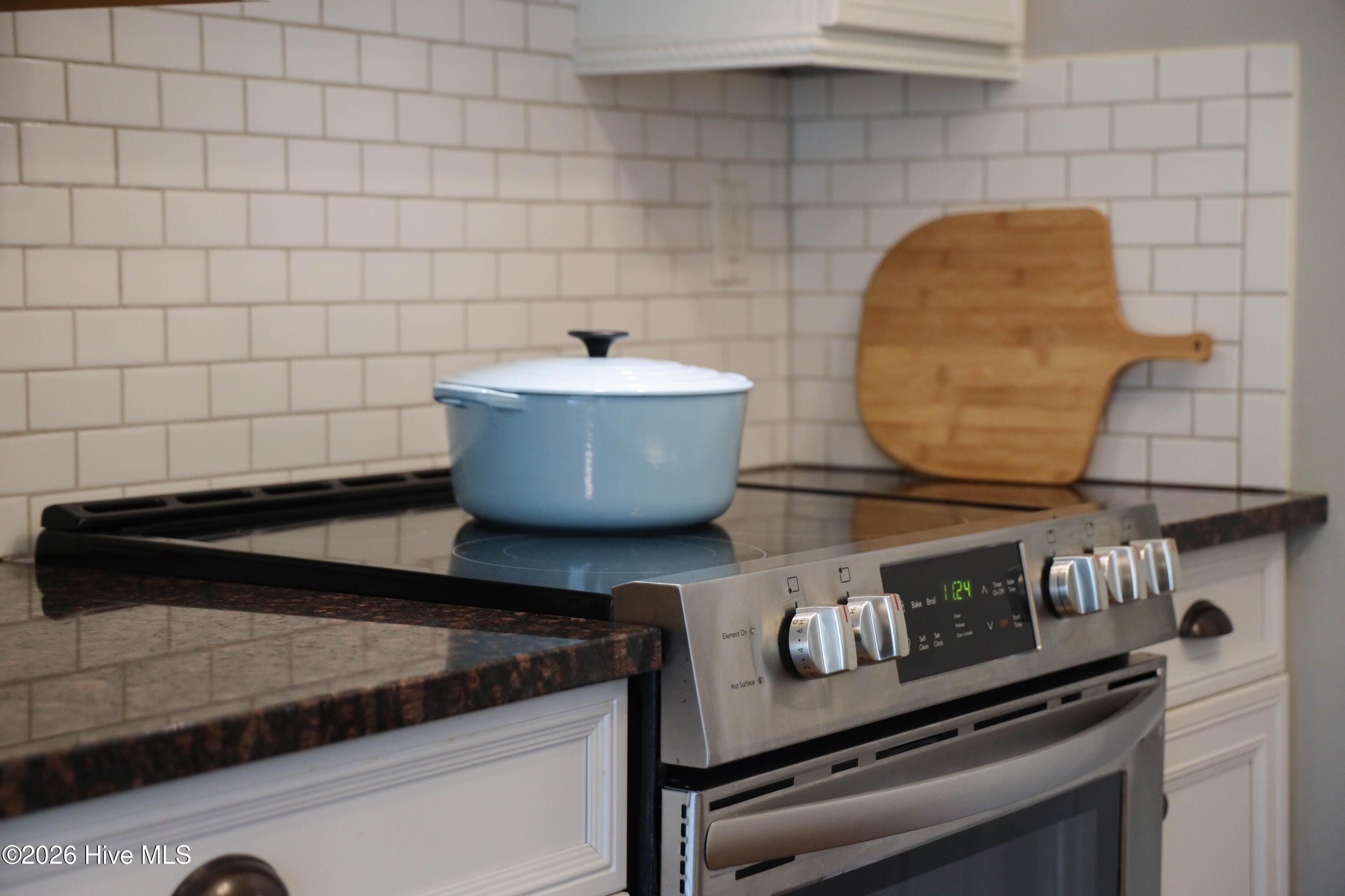 100549521 | Photo 74