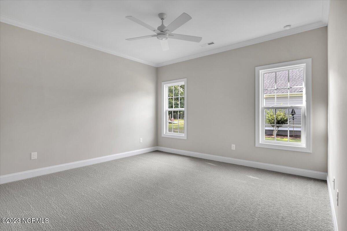 100524155 | Photo 28