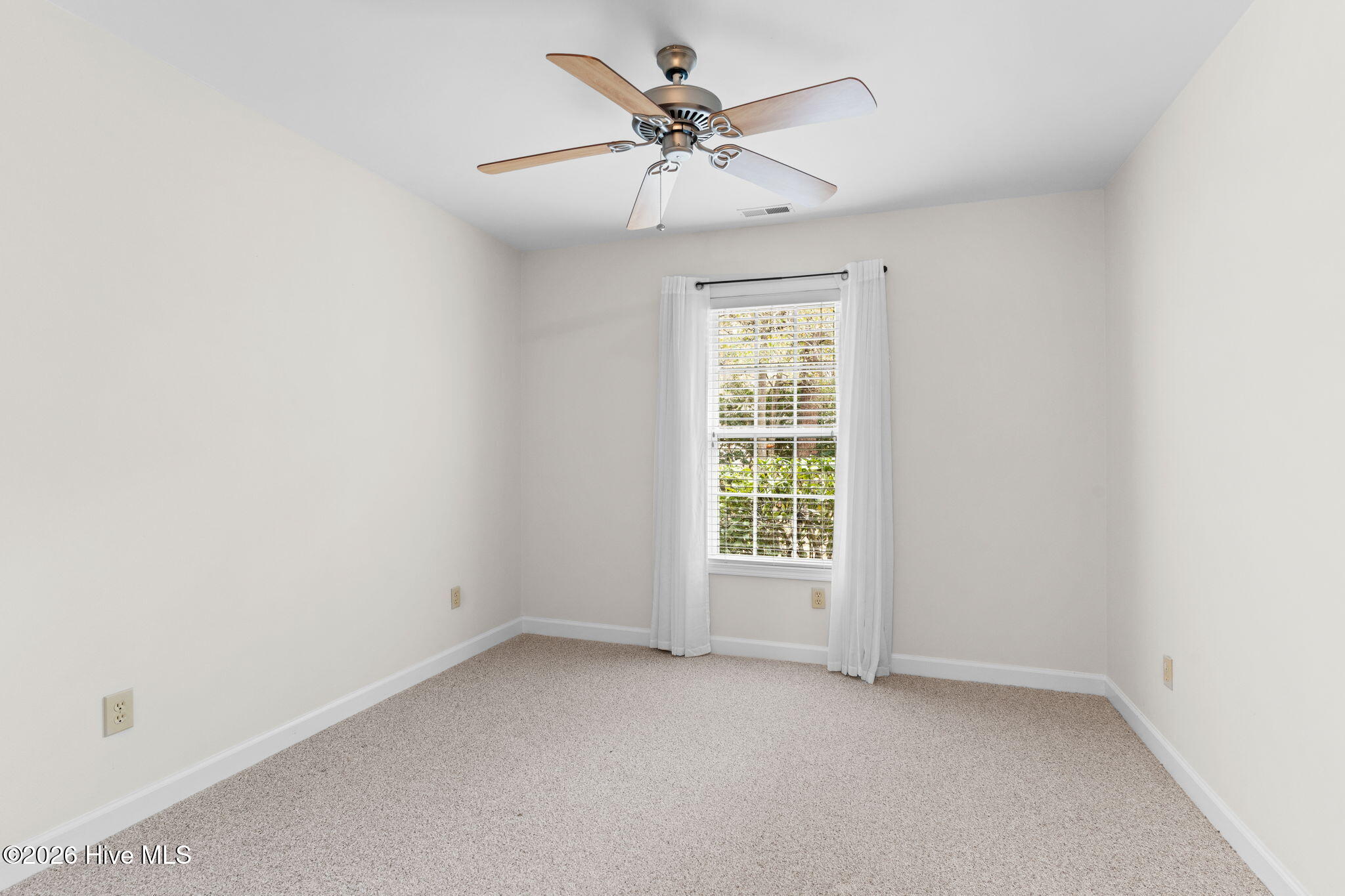 100549581 | Photo 33