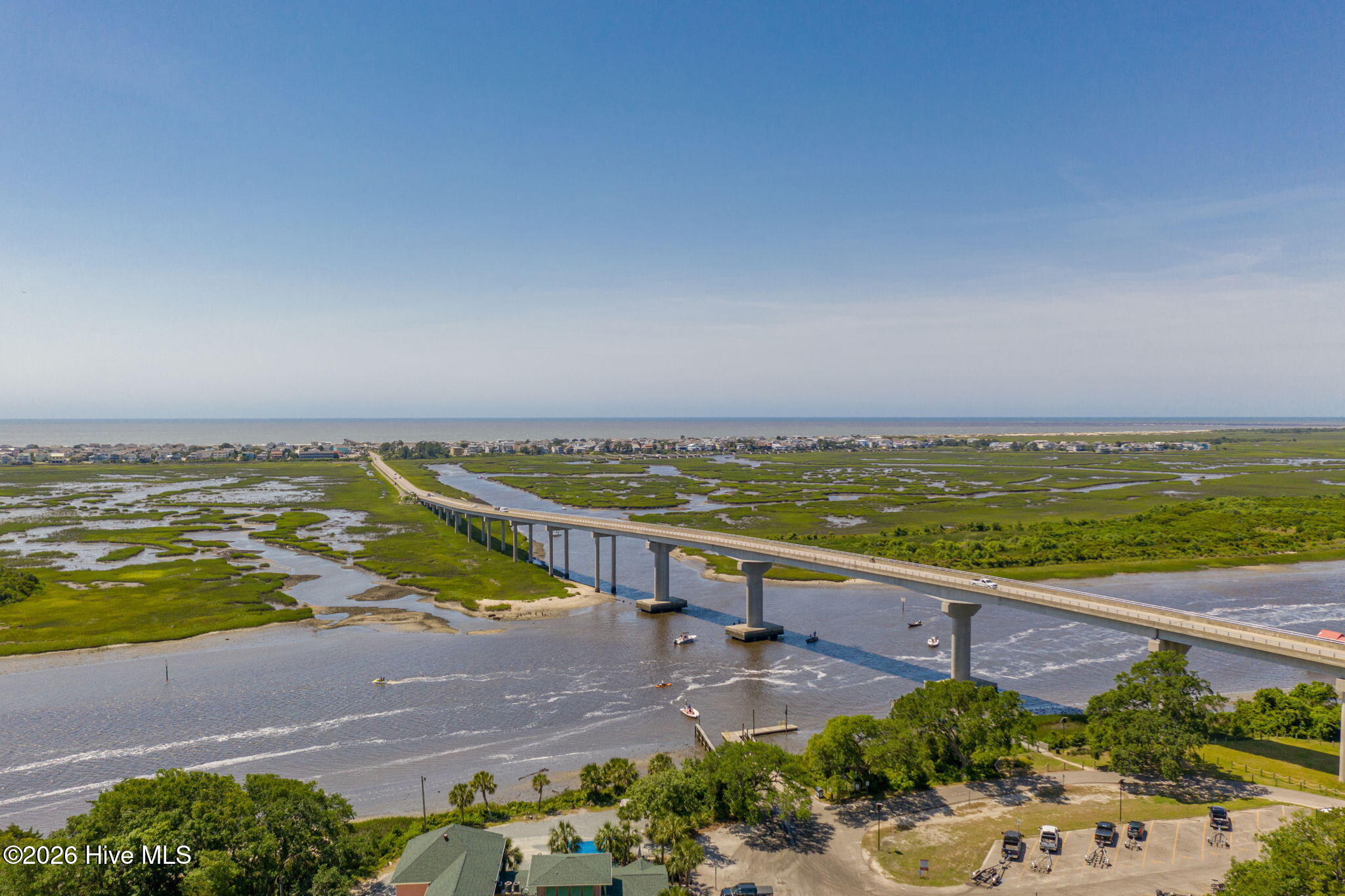 100568213 | Photo 55