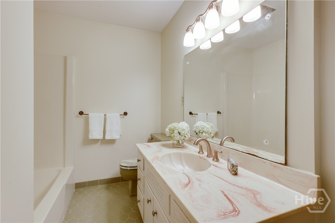 100 Robin Road, Athens, GA 30605 Listing Photo  30