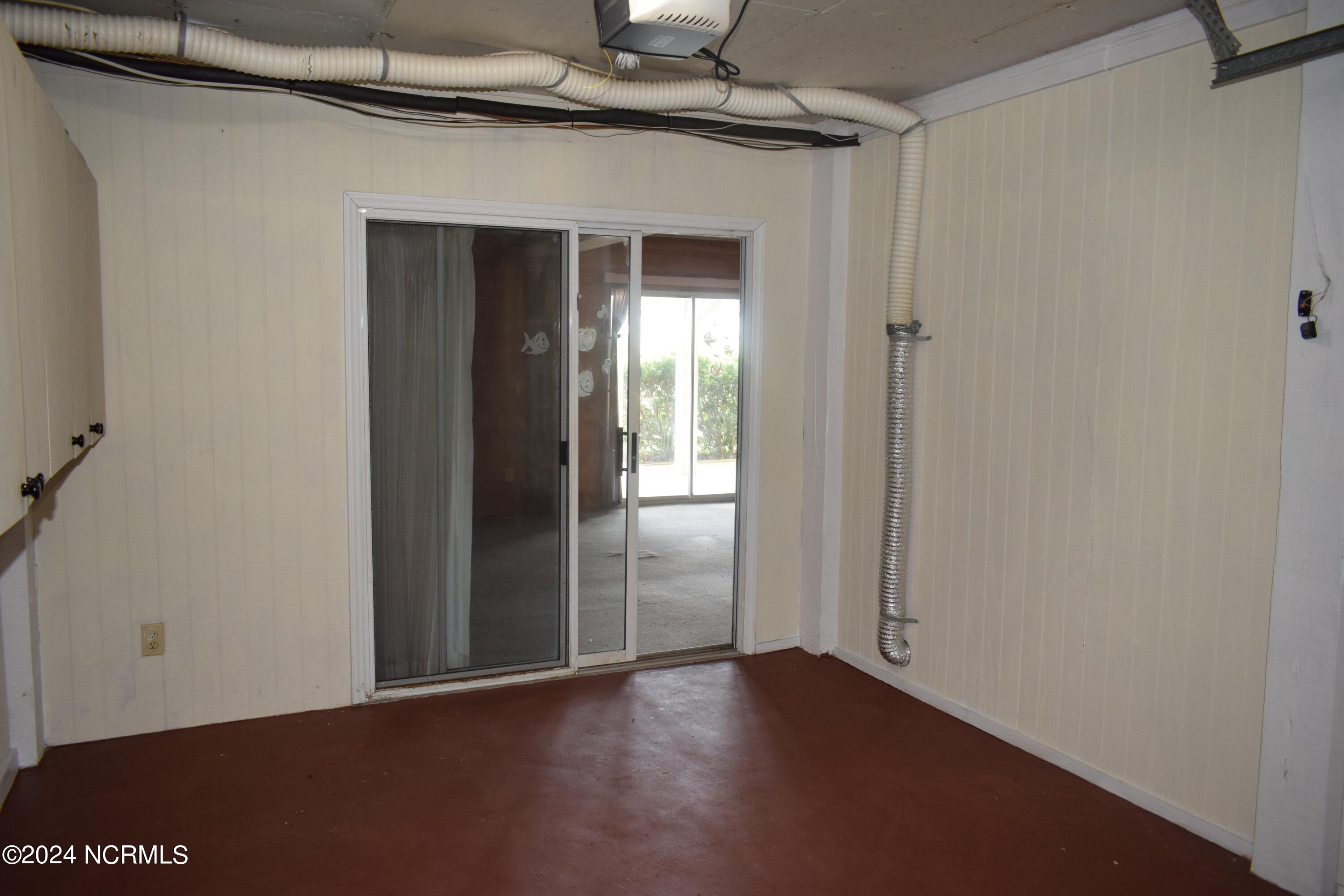 100545109 | Photo 48