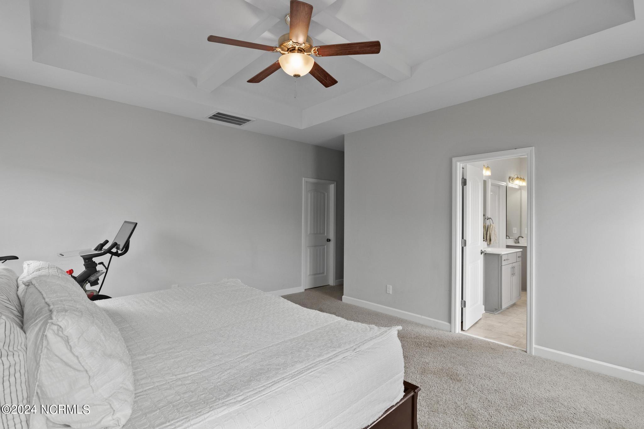 100567760 | Photo 17