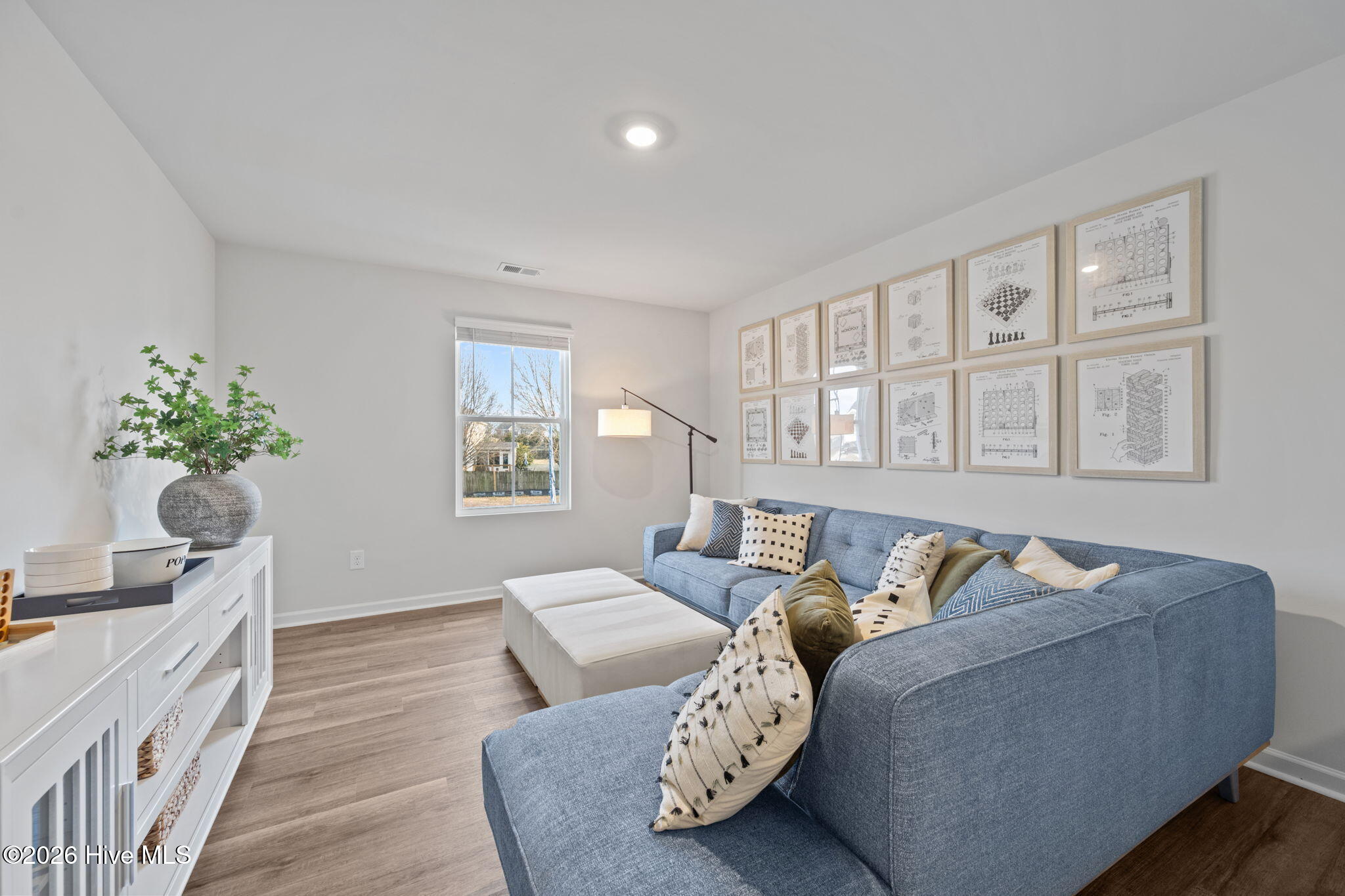 100561860 | Photo 20