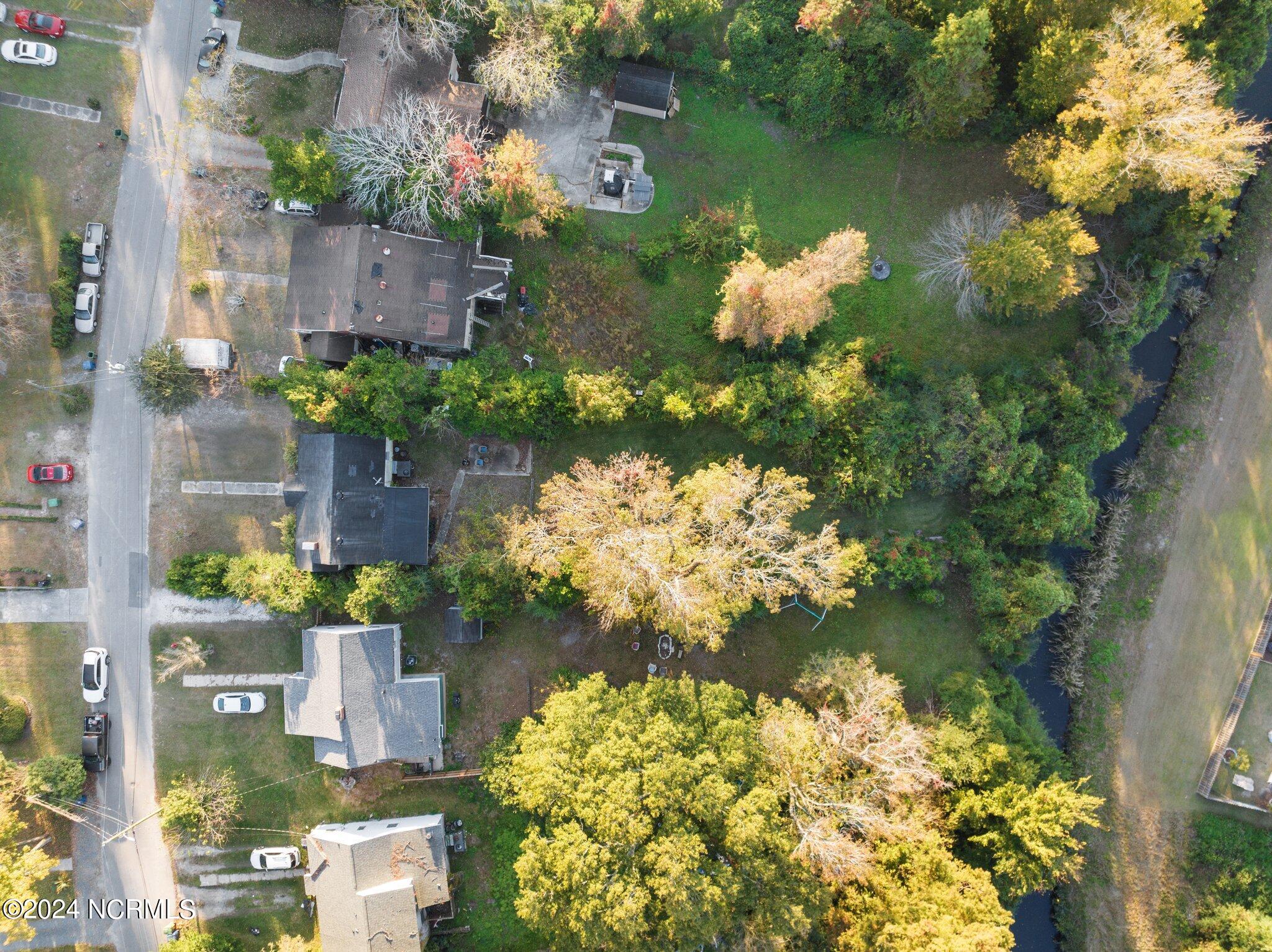 100486304 | Photo 29