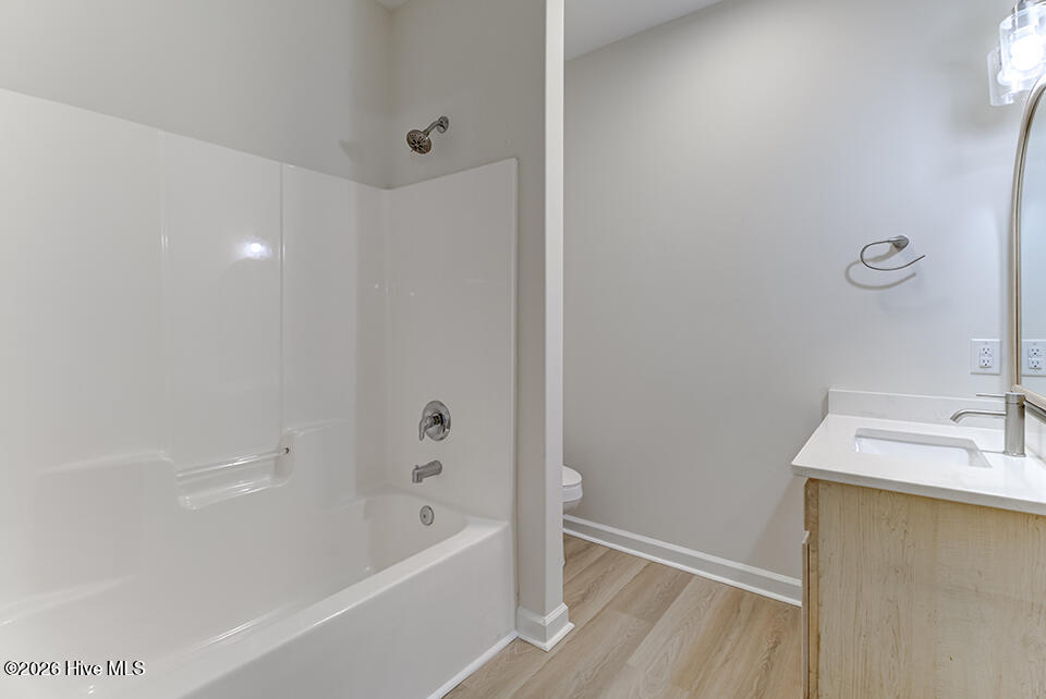 100553045 | Photo 20