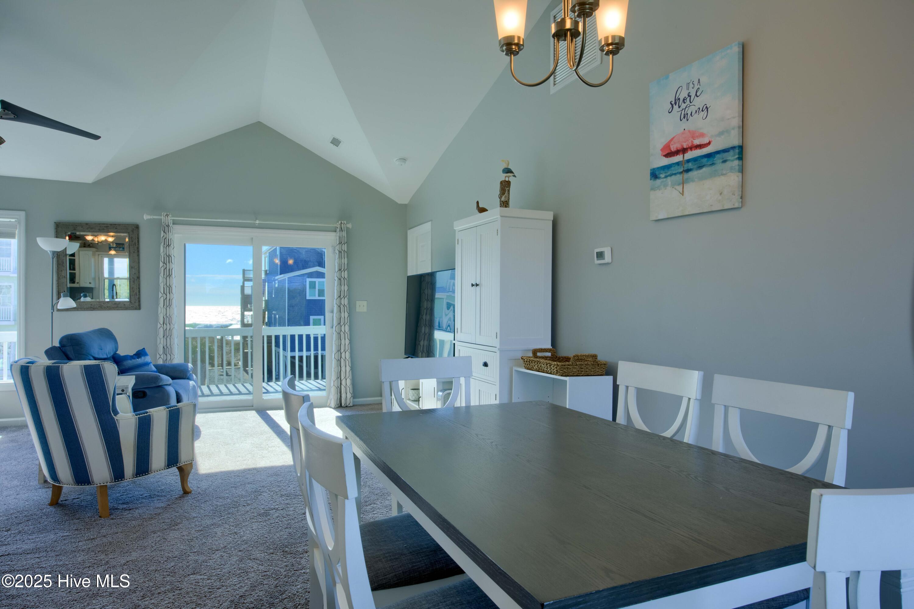 100517533 | Photo 11