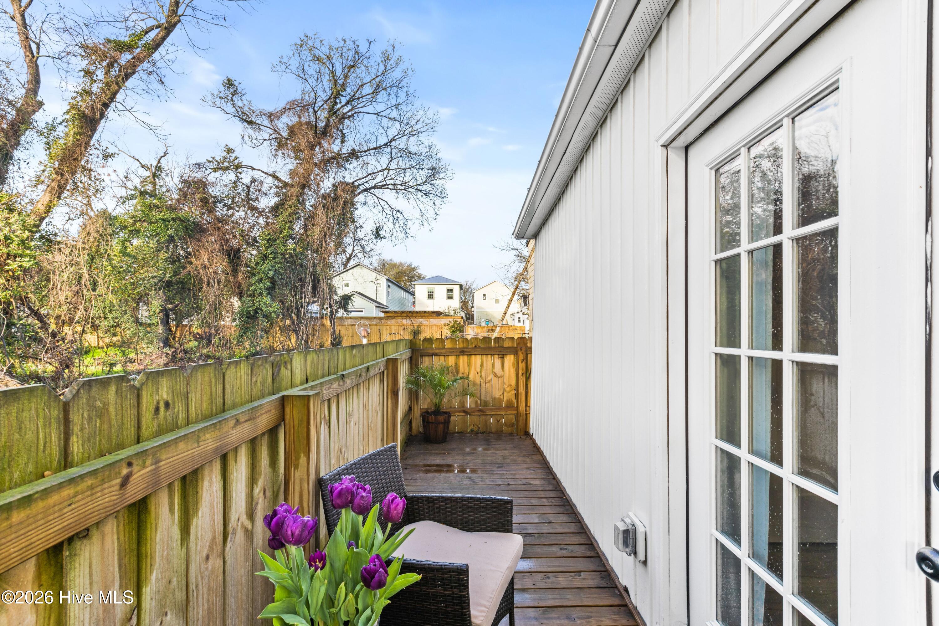 100559701 | Photo 29