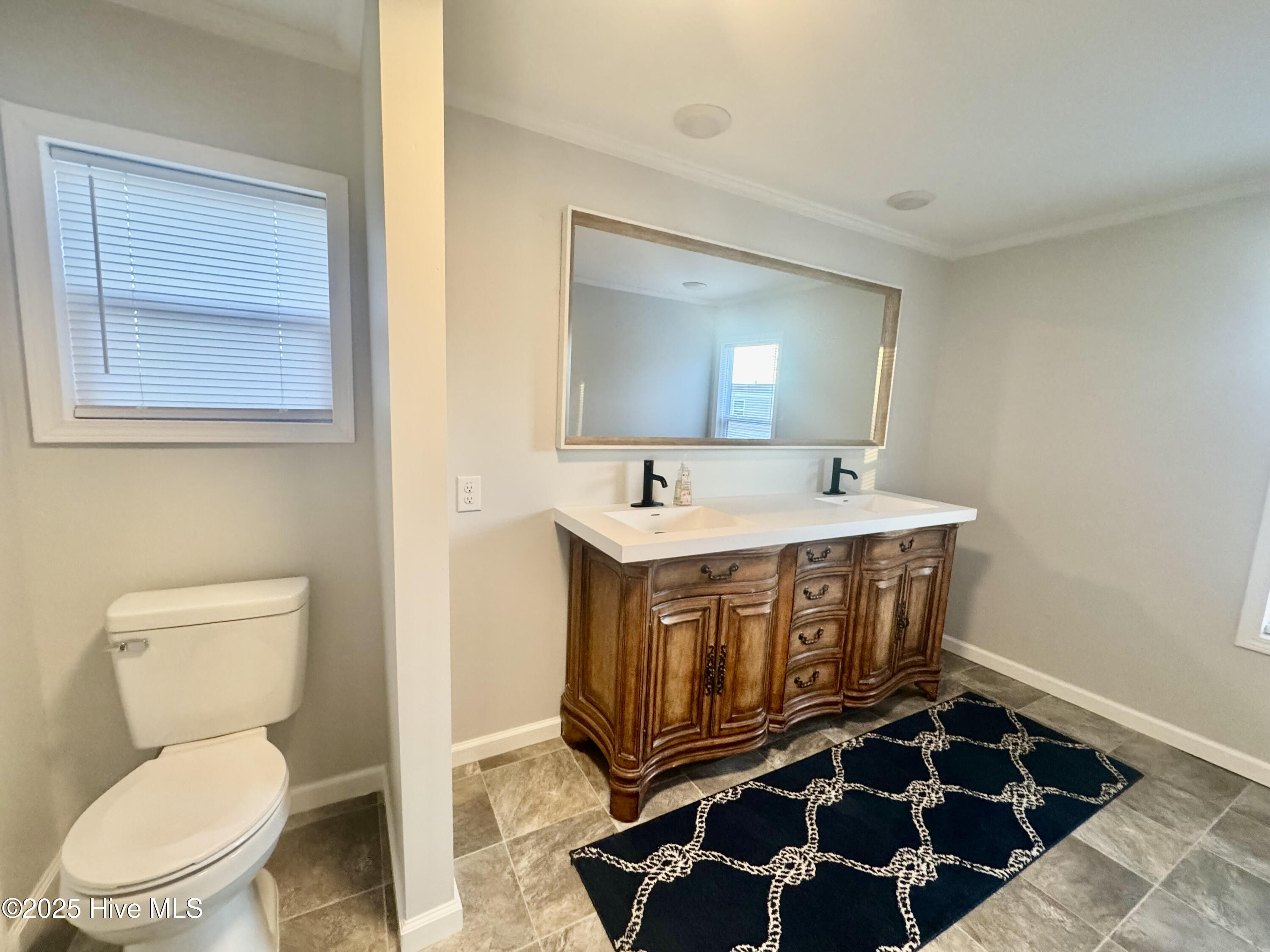 100546285 | Photo 37