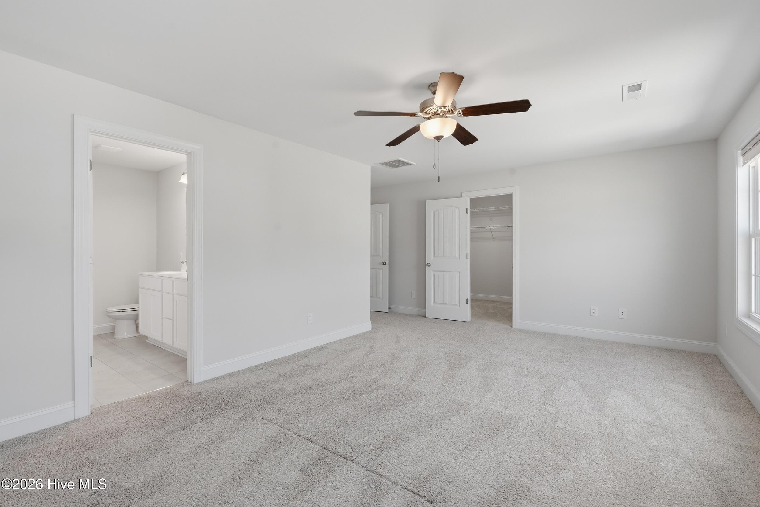 100559479 | Photo 22