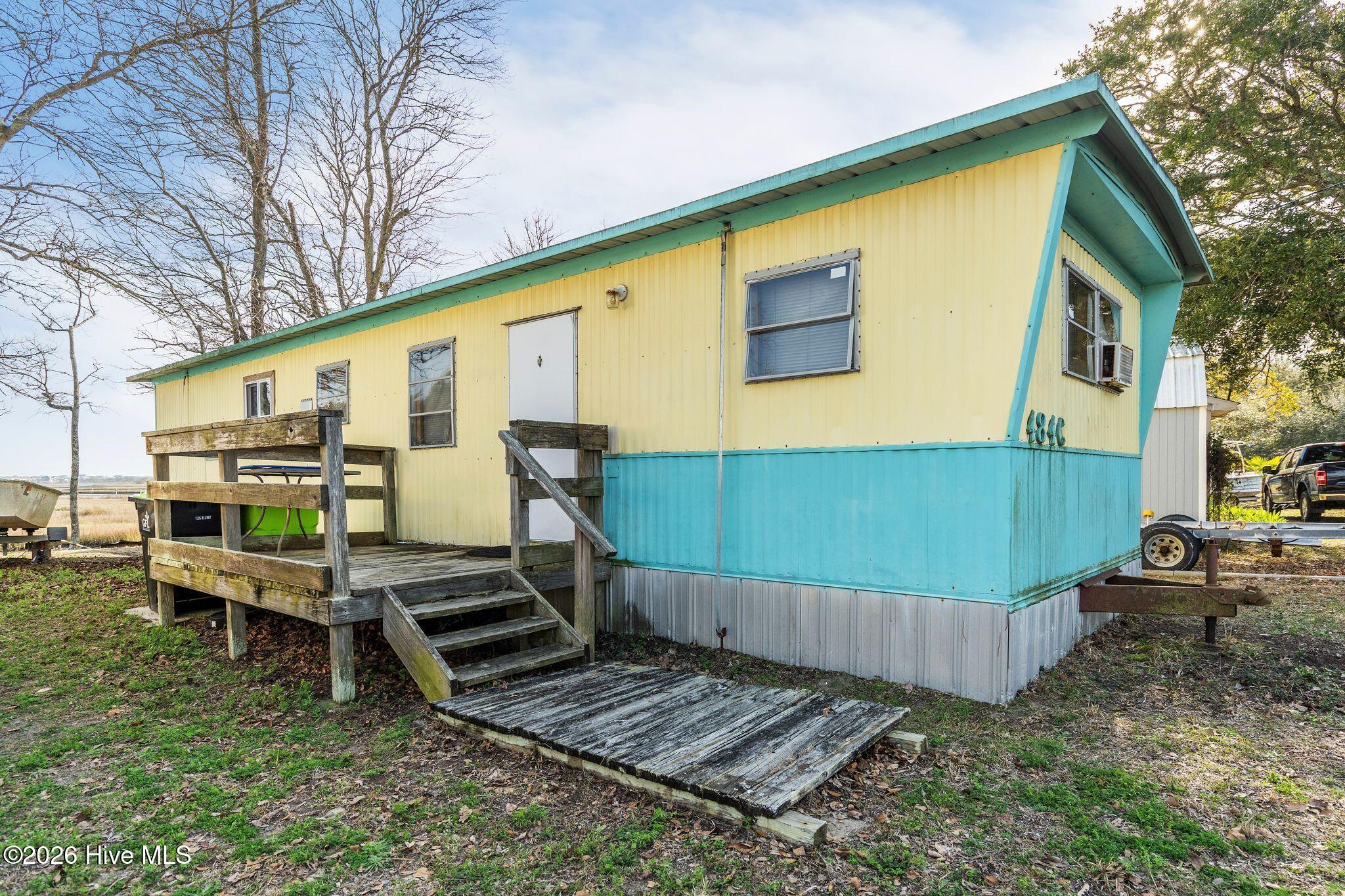 100560101 | Photo 14