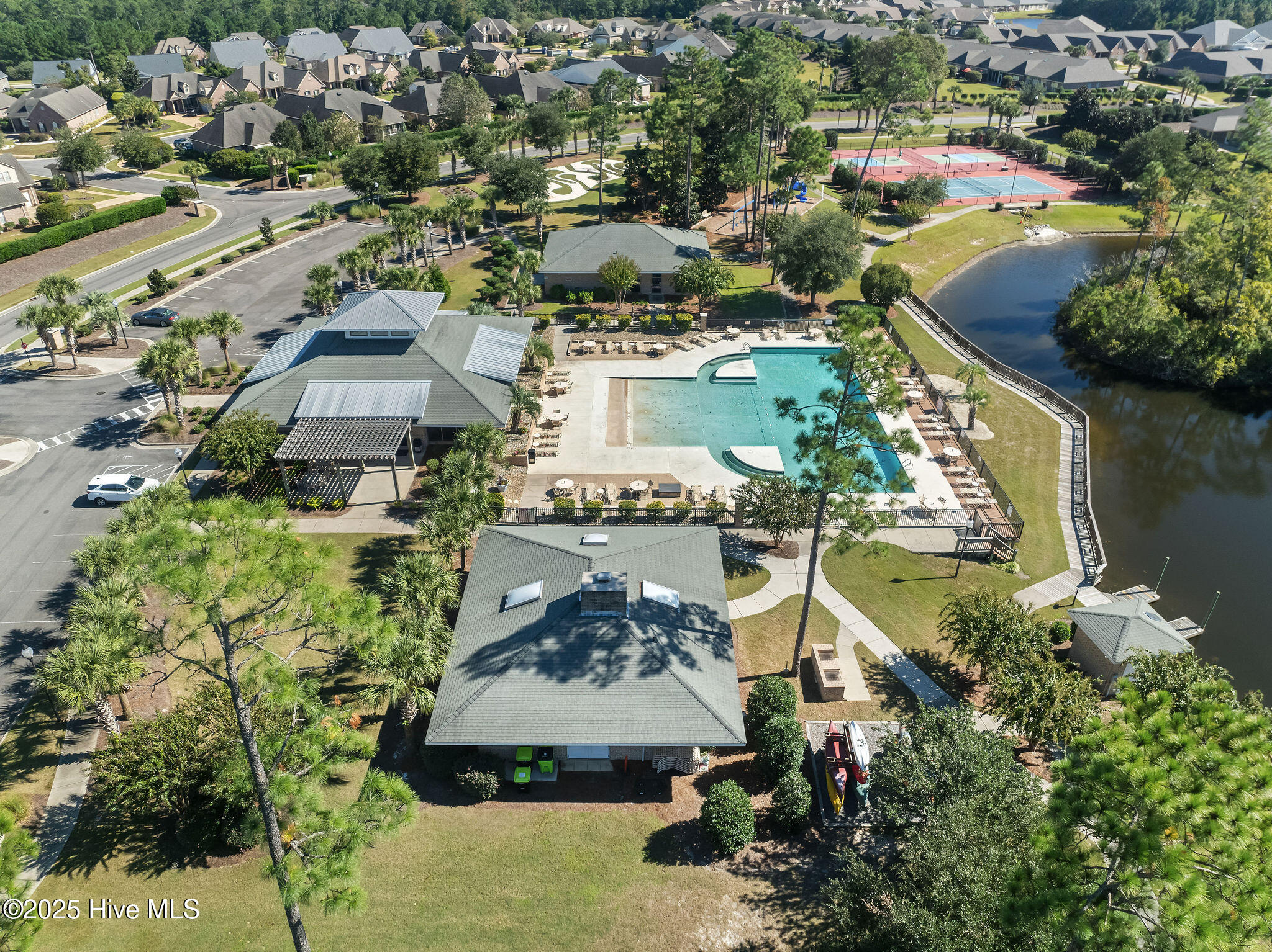 100531104 | Photo 71