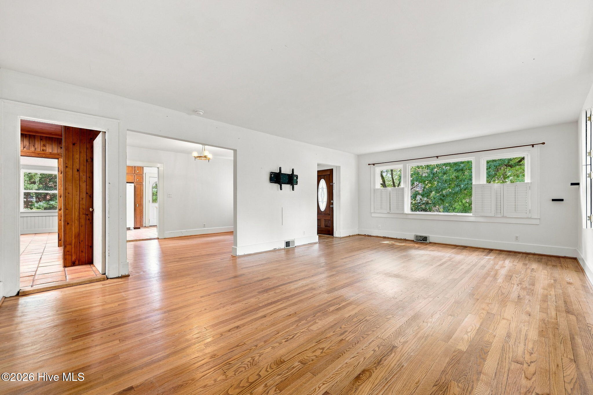Exterior photo of 2503 E 5th Street, Greenville, NC 27858. MLS: 100601909