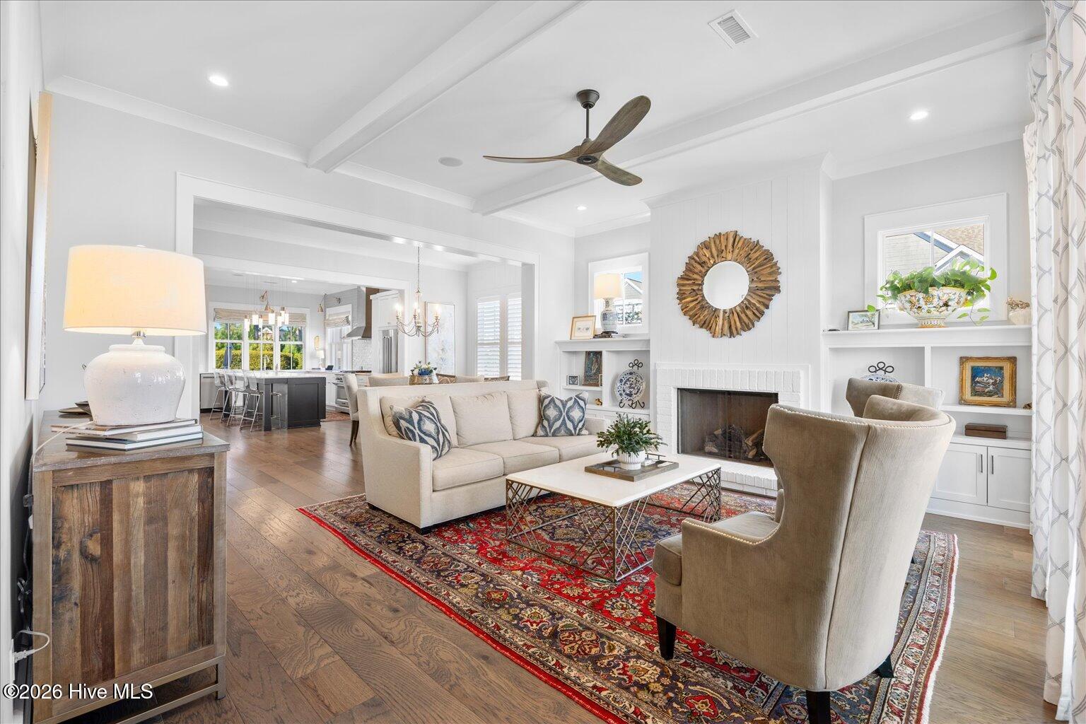 100550299 | Photo 13