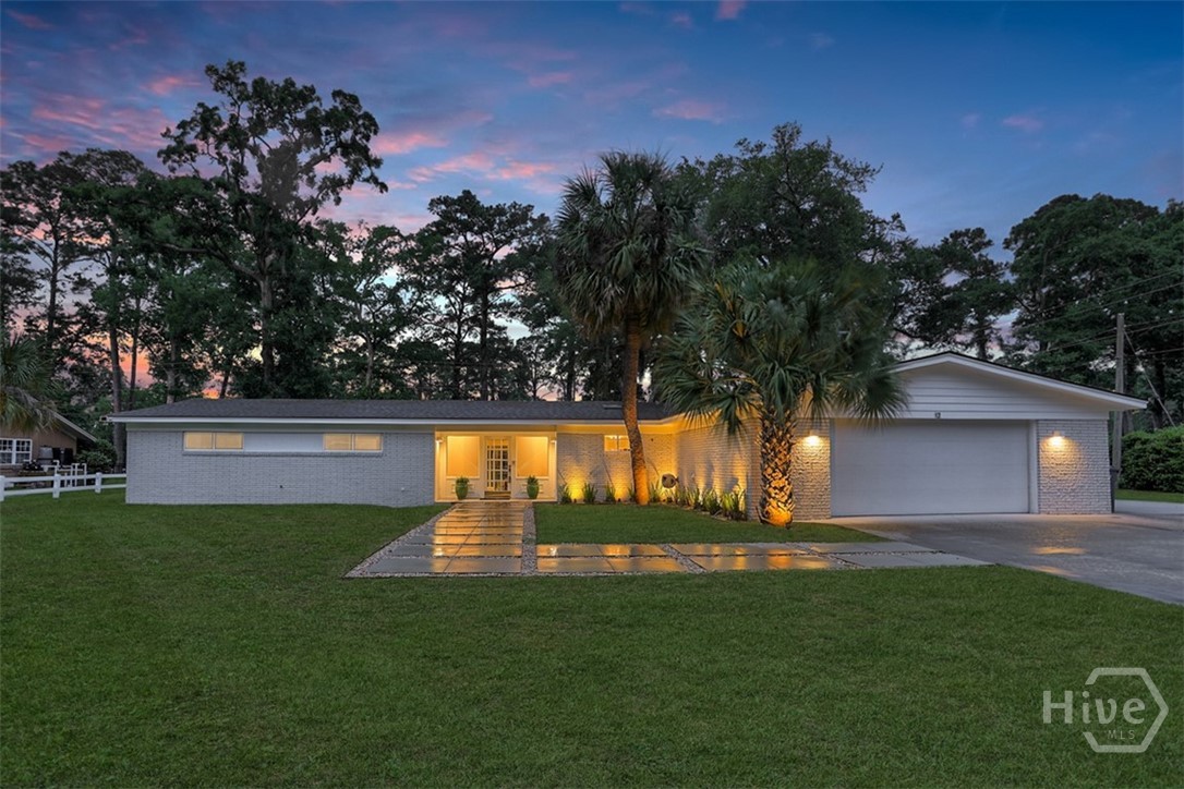 1st image of 12 Clarendon Rd, Savannah, GA 31410 | MLS# SA355318