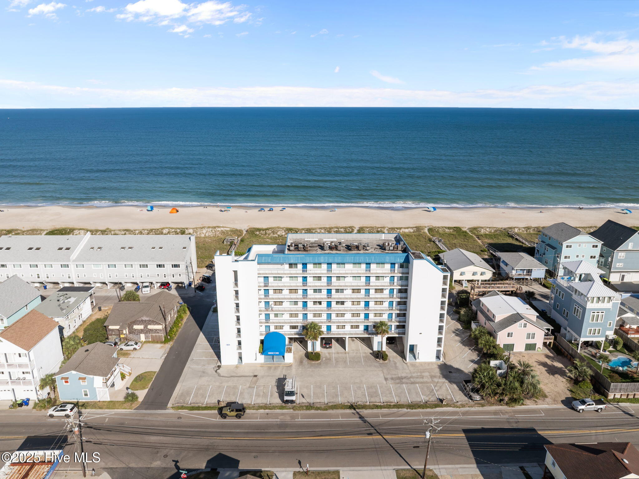 100530733 | Photo 40