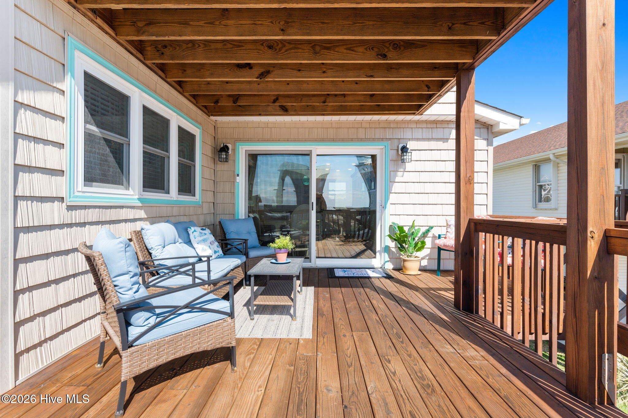 100556597 | Photo 41