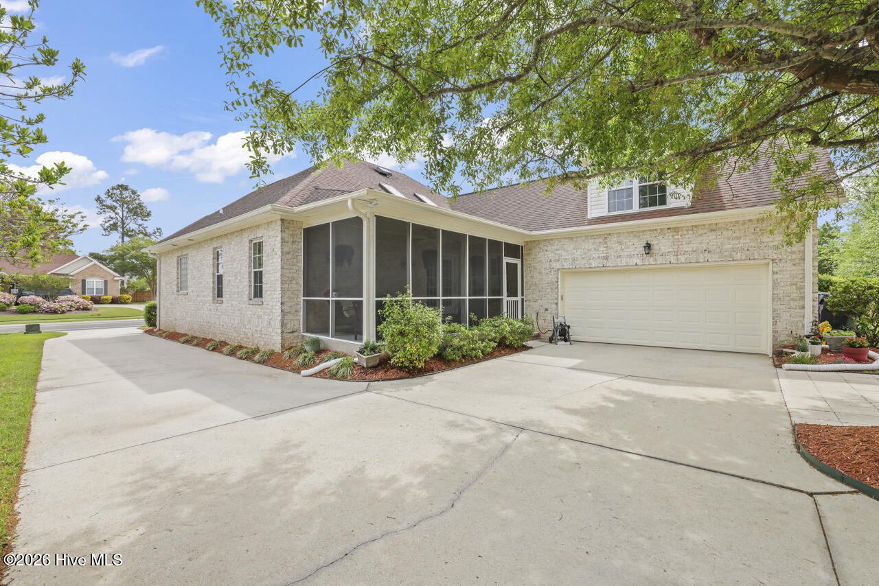 100554989 | Photo 39