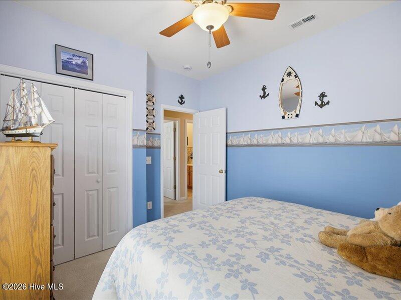 100563793 | Photo 36