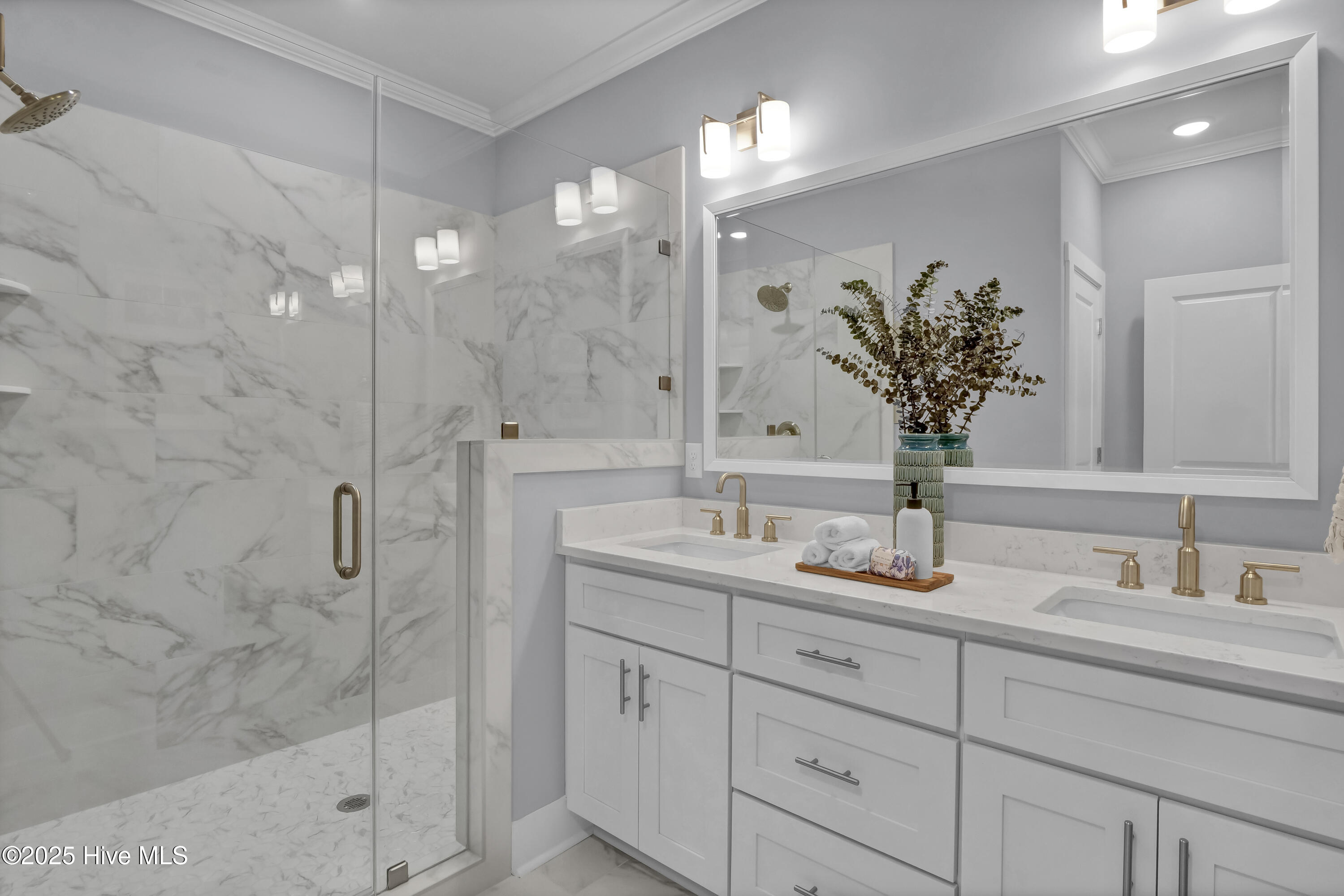 100479078 | Photo 14