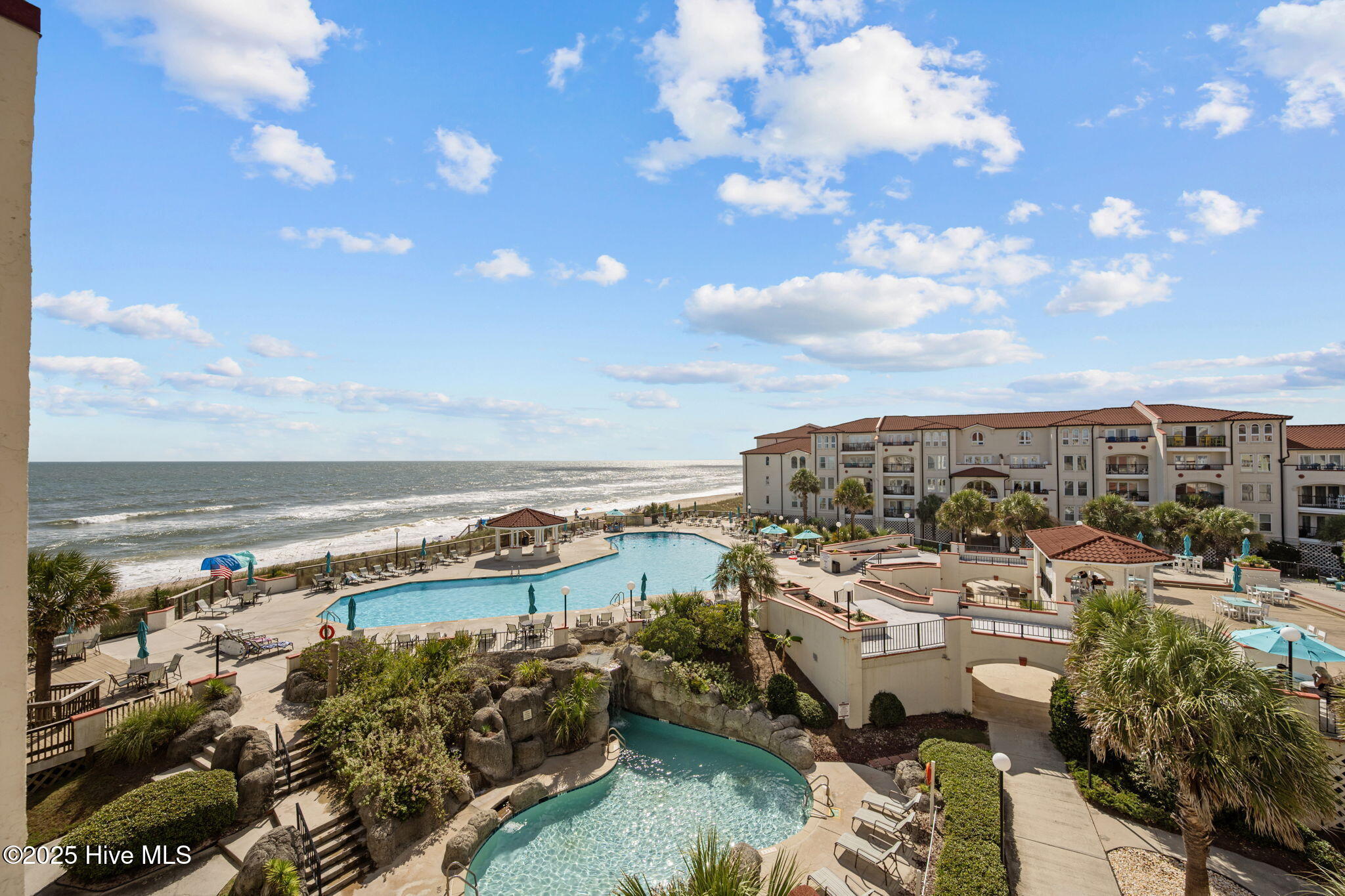 100536613 | Photo 13