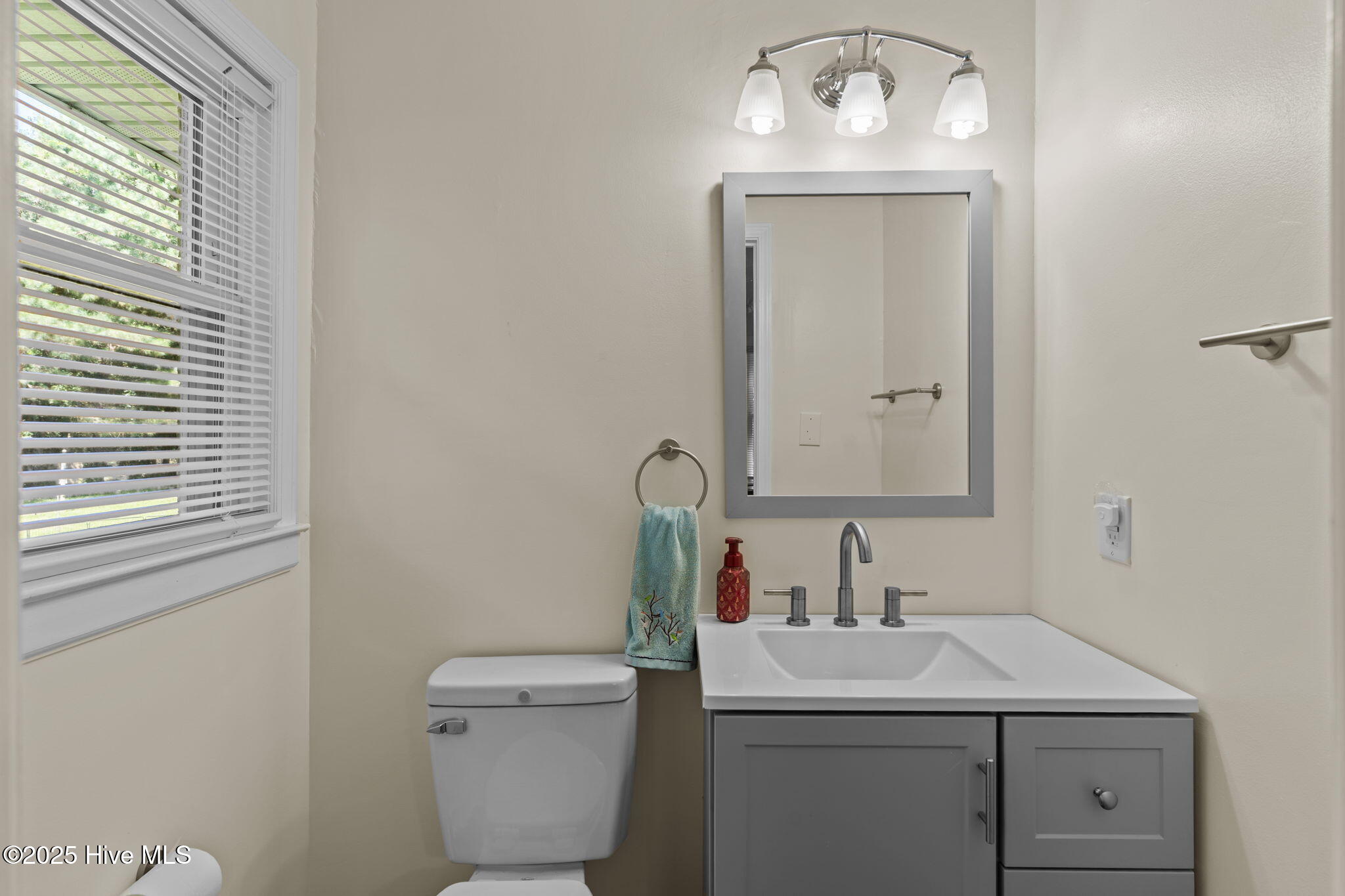 100530137 | Photo 20