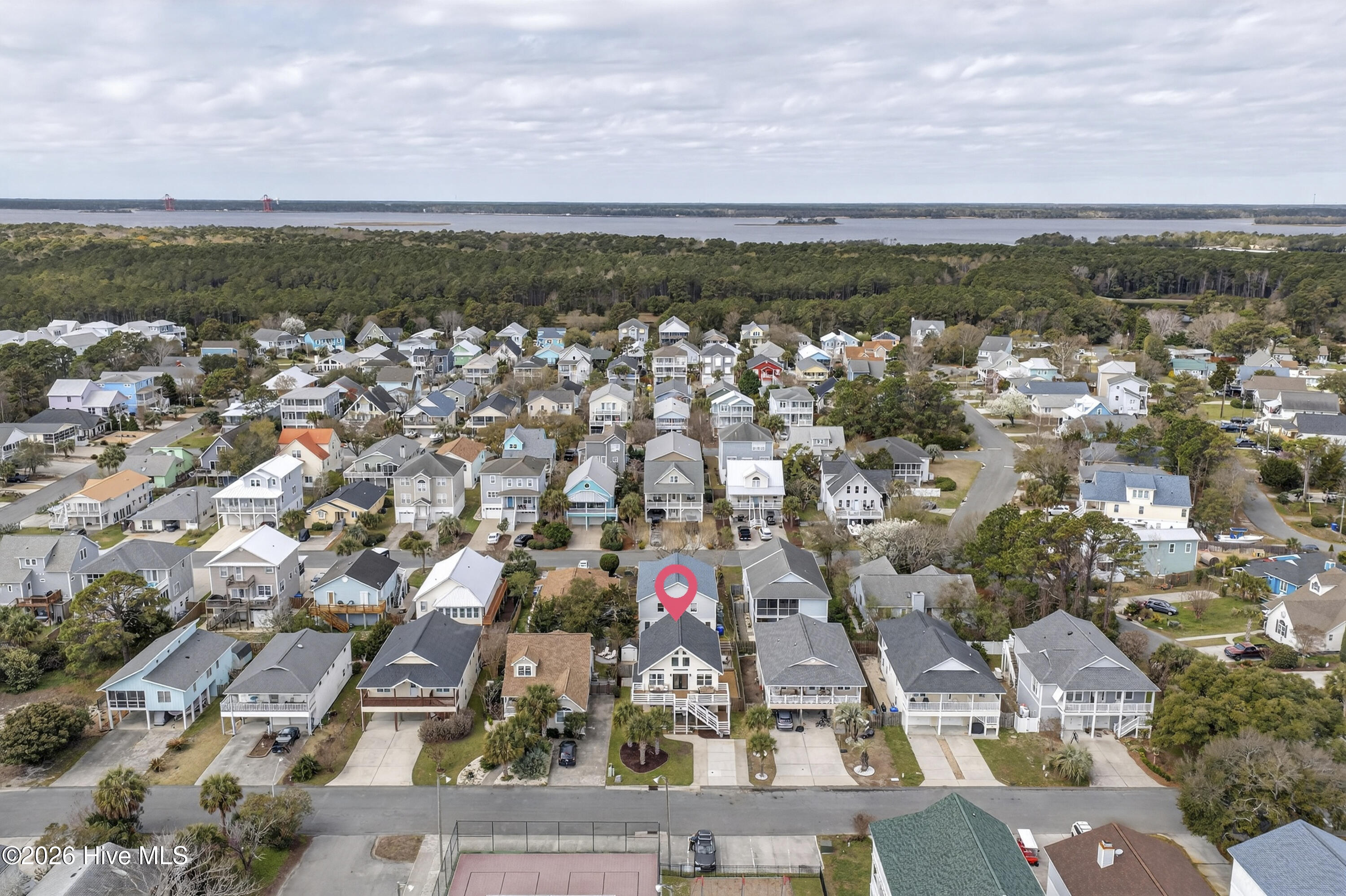 100562699 | Photo 51