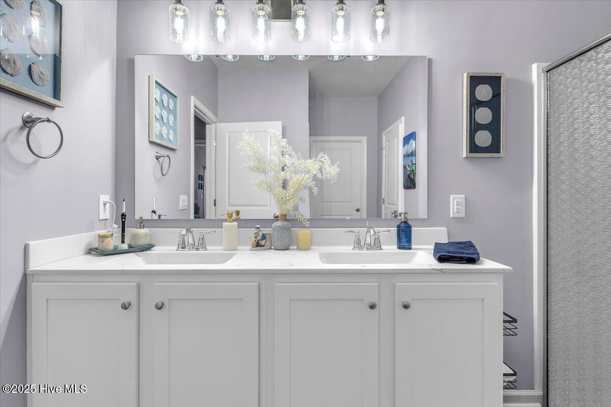 100539995 | Photo 30