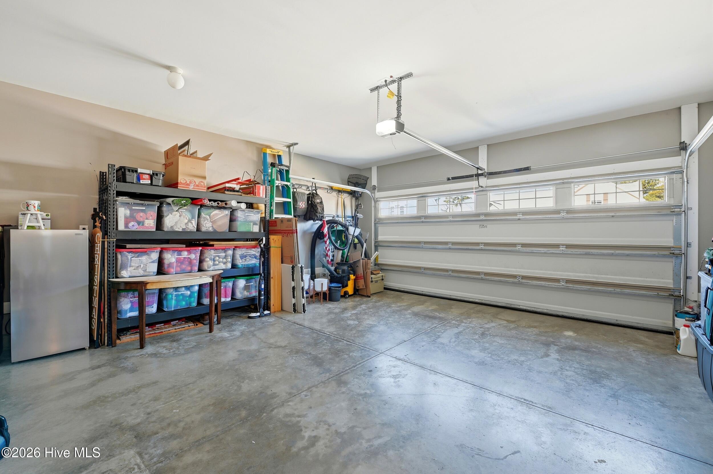 100555090 | Photo 28