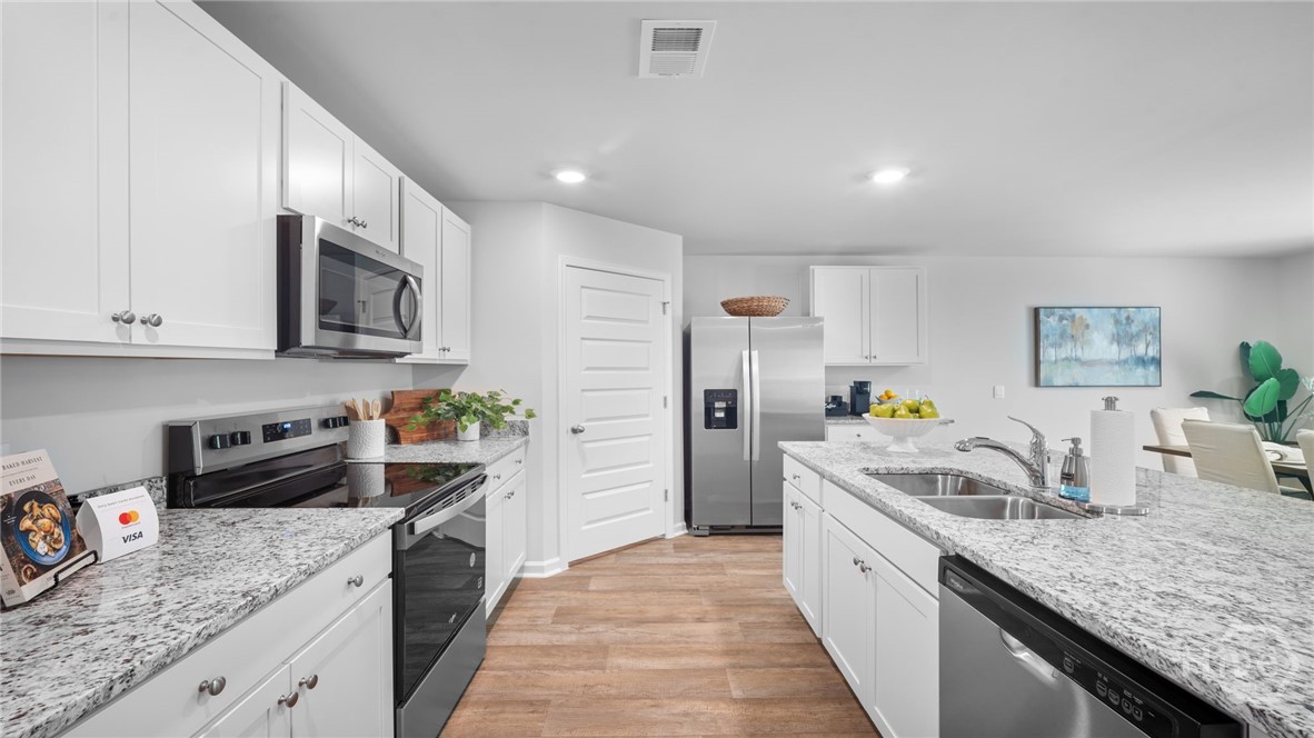9 Gladewater Drive, Port Wentworth, GA 31407 Listing Photo  6