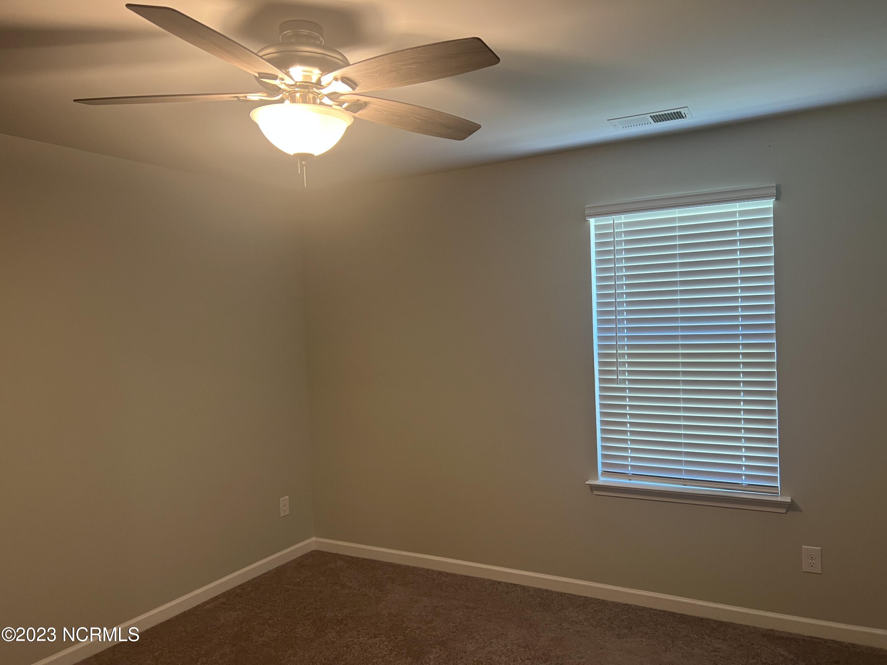 100559230 | Photo 17