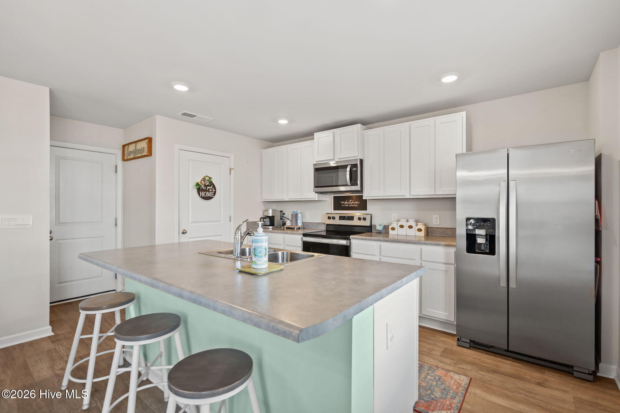 100554763 | Photo 19