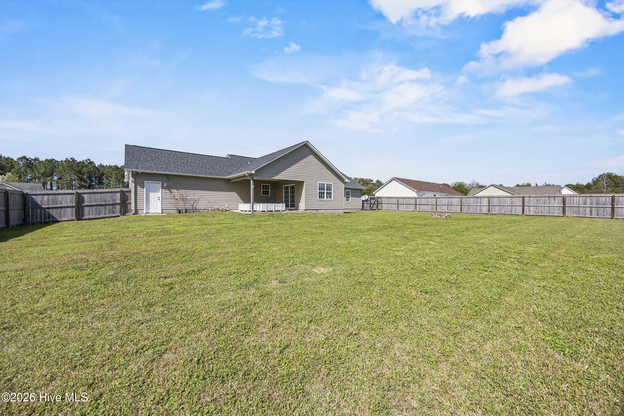 100564039 | Photo 34