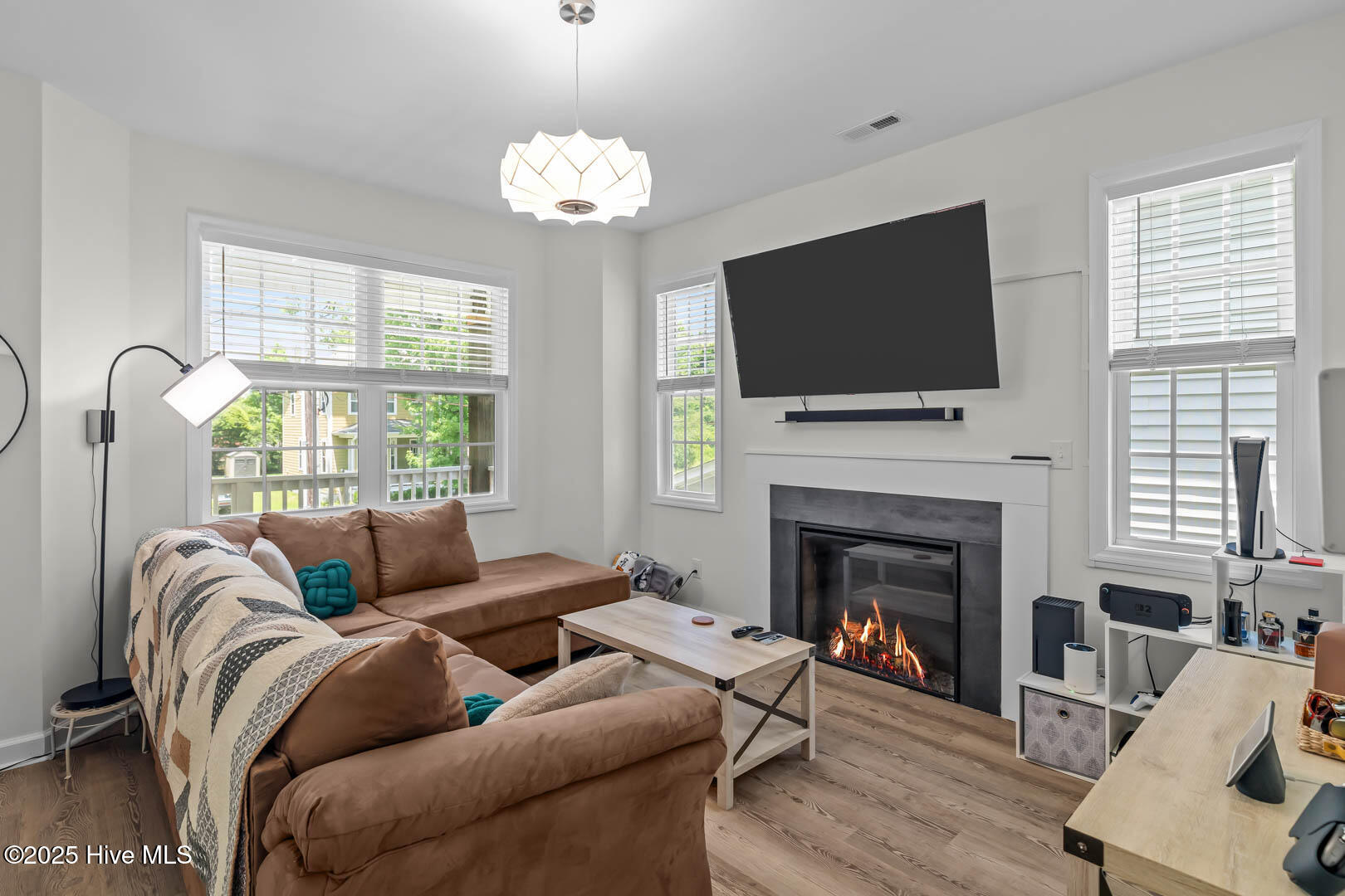 100516062 | Photo 15