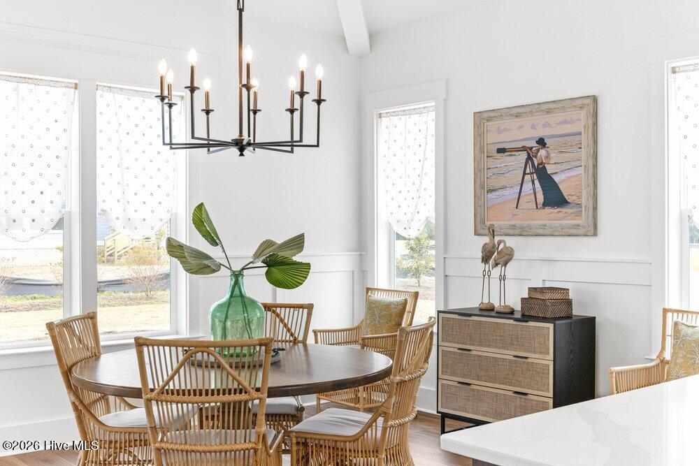 100568013 | Photo 16