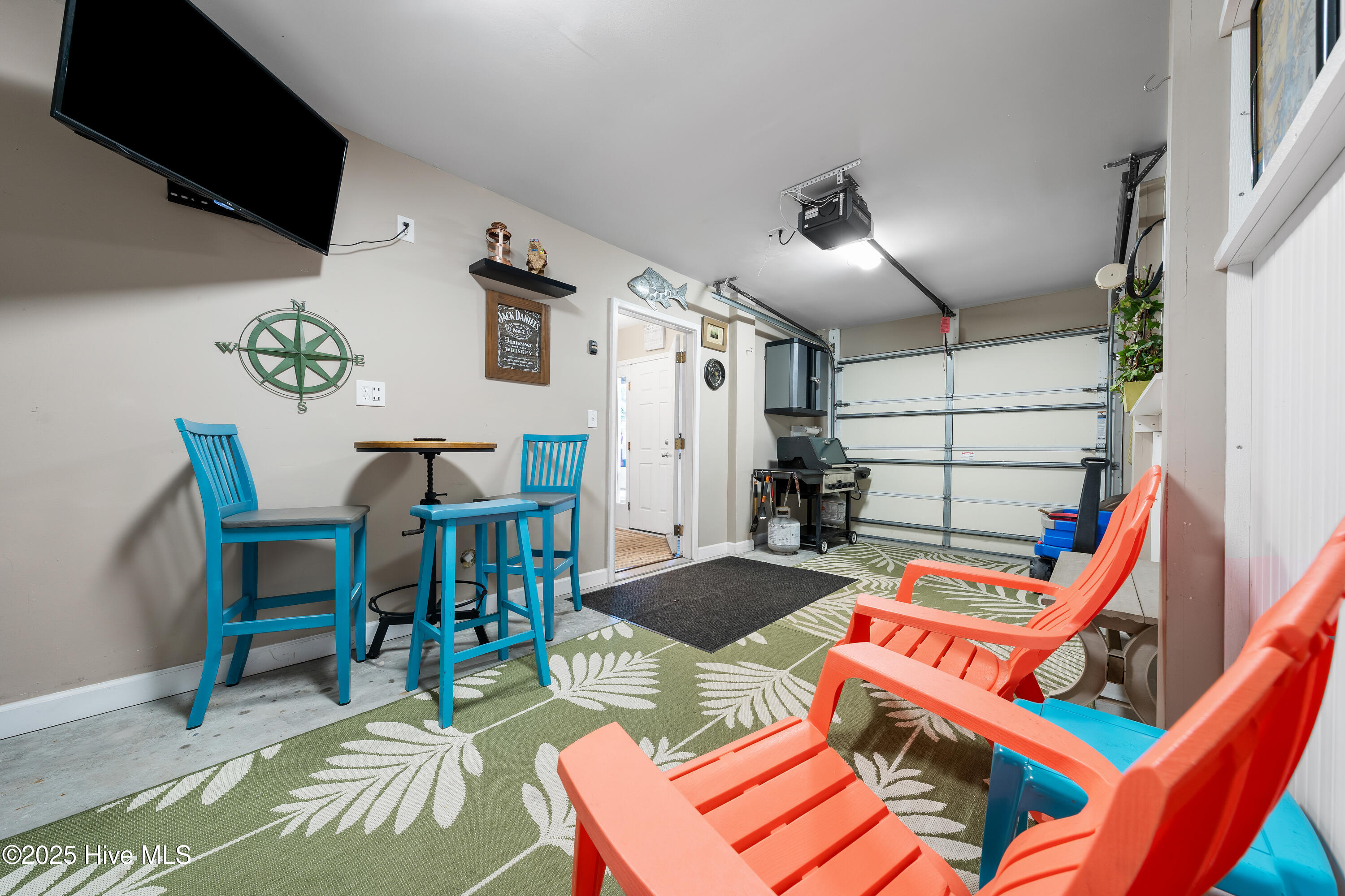 100532261 | Photo 62