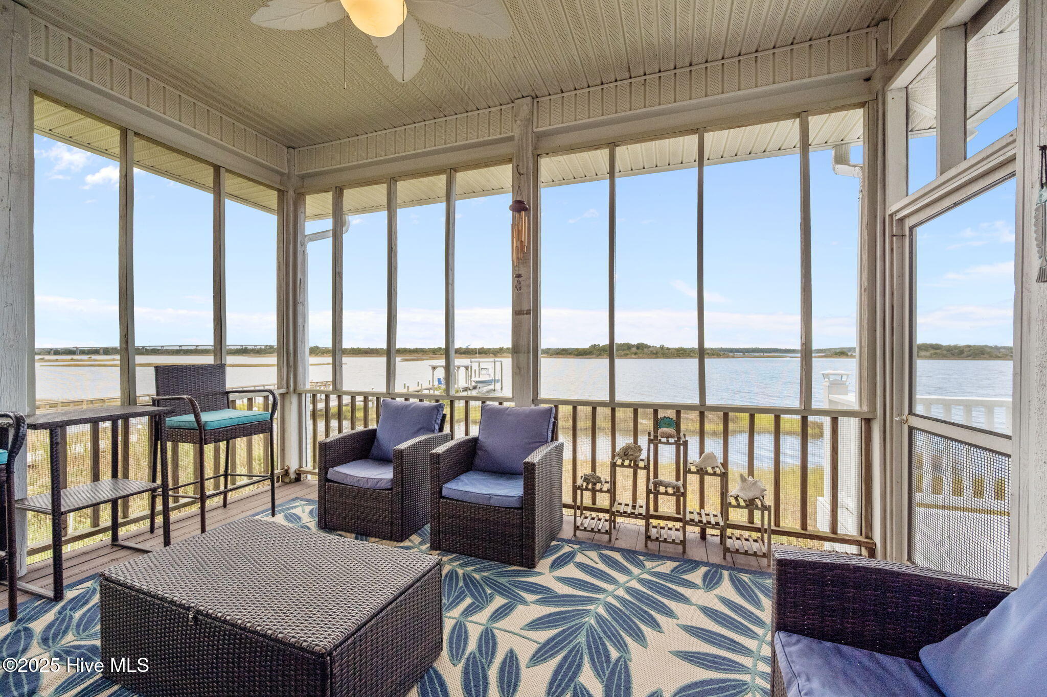 100539453 | Photo 21