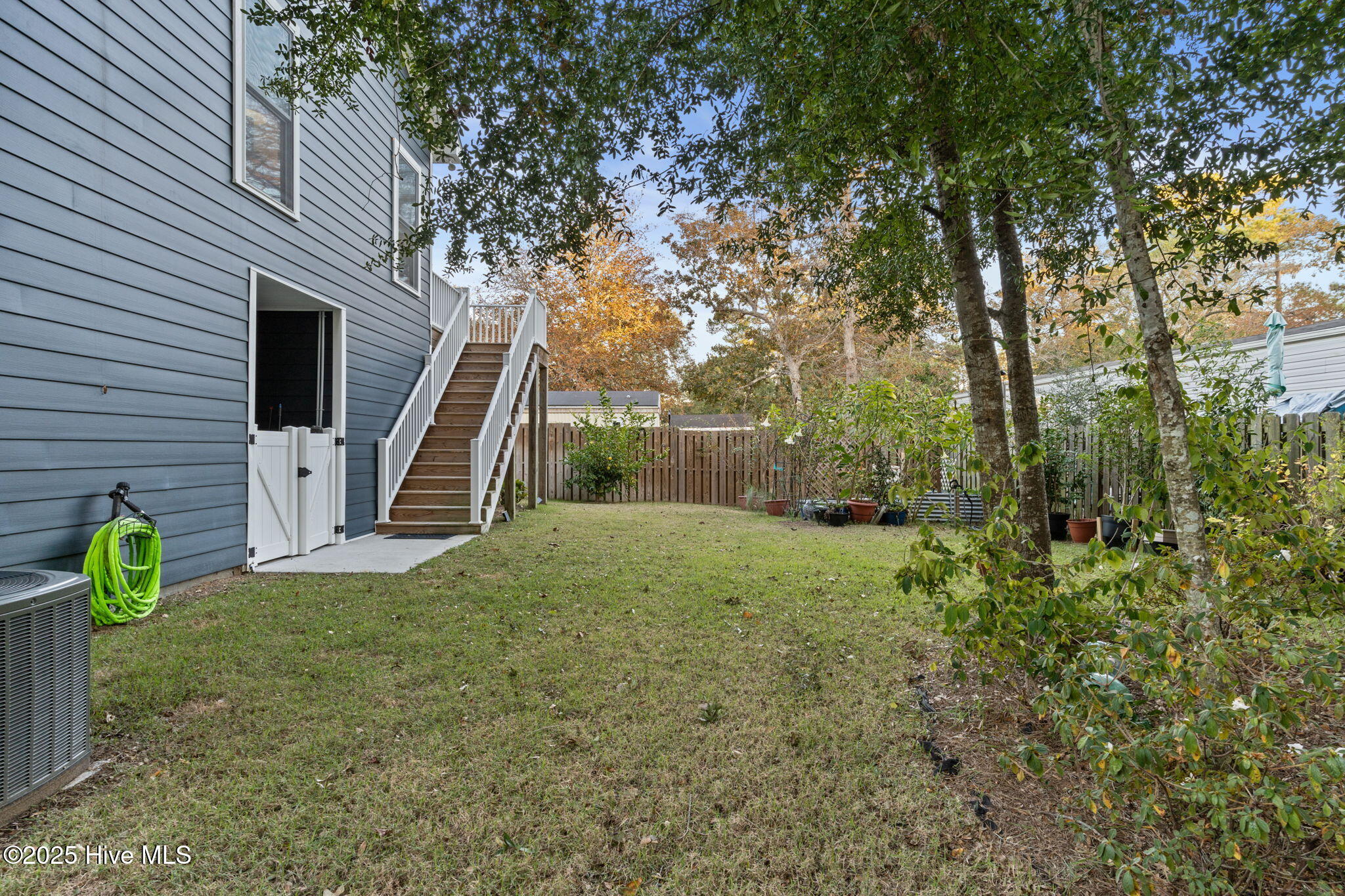 100541754 | Photo 55