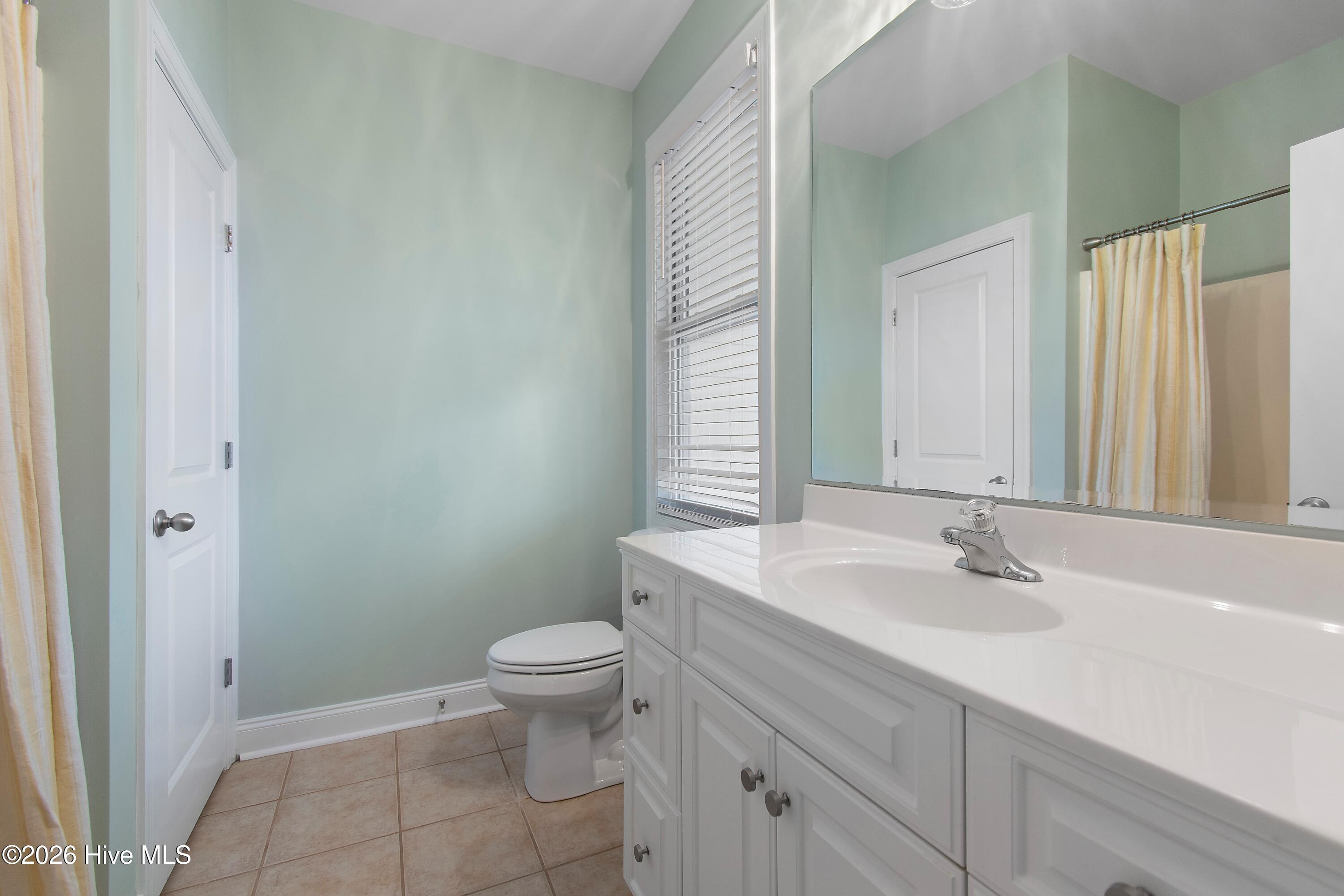 100553178 | Photo 33