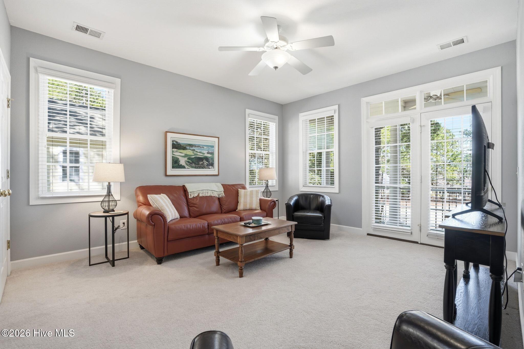 100559156 | Photo 28