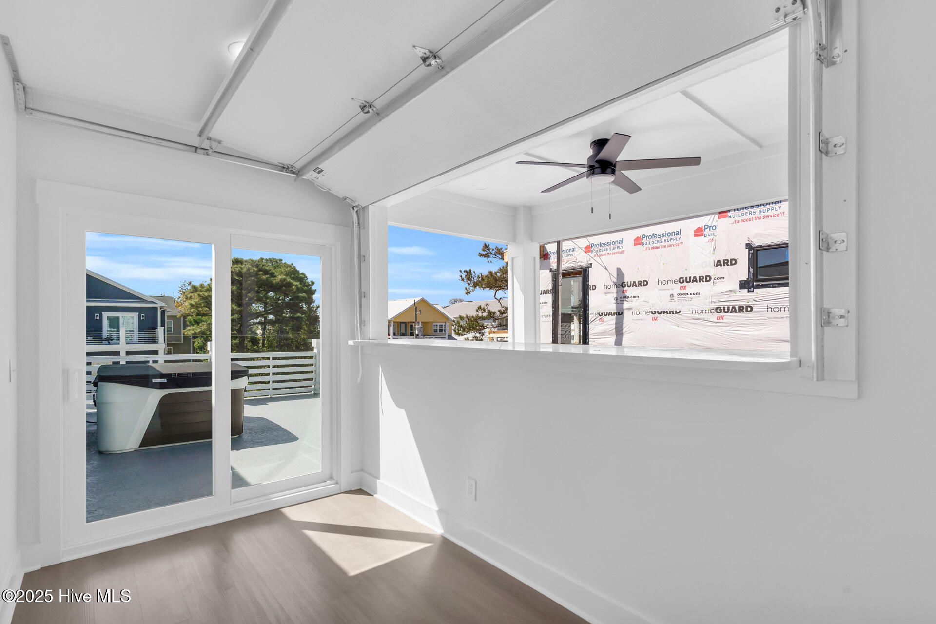 100534811 | Photo 21